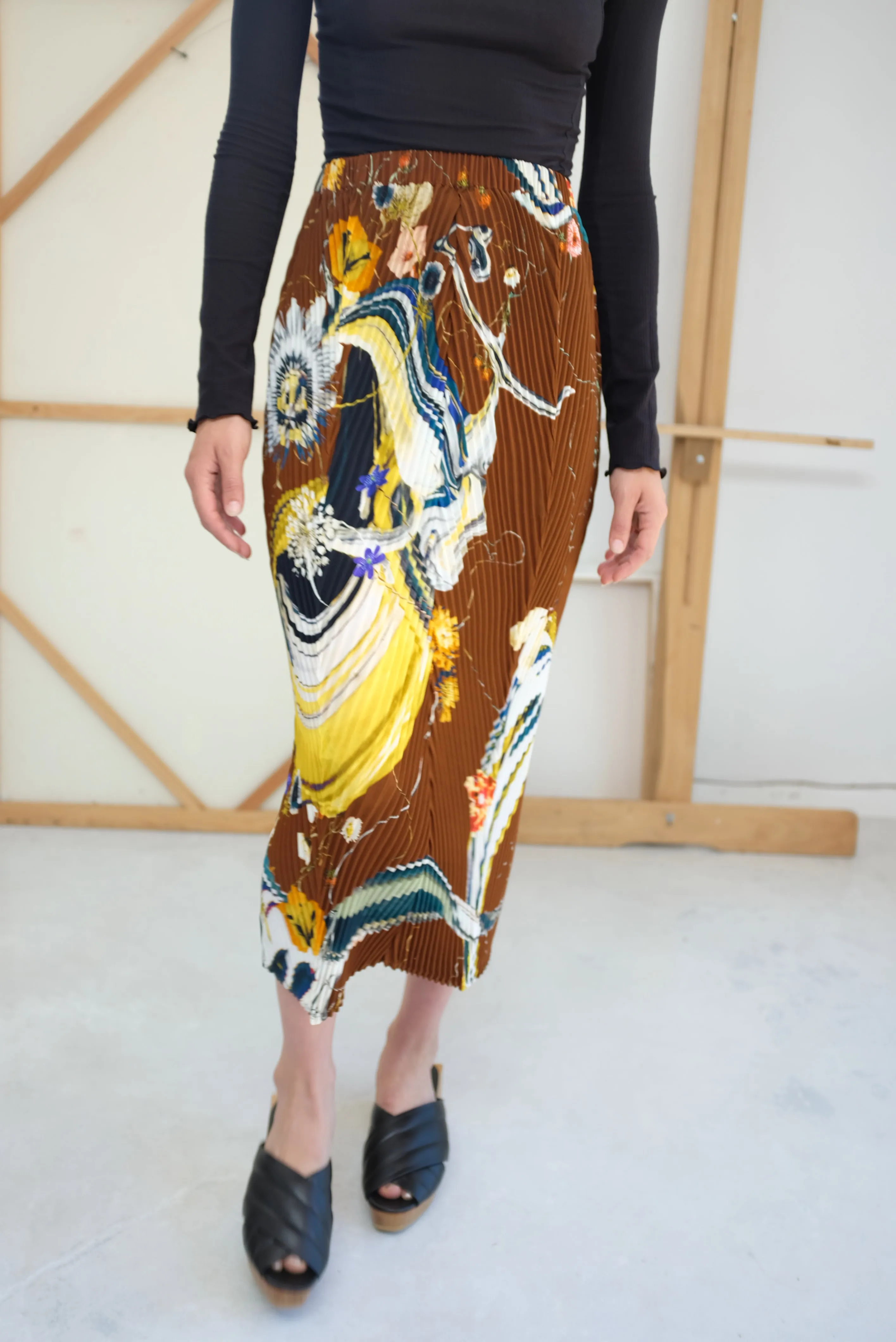 Julia Heuer Luke Skirt Jasper sold by Beklina product image thumbnail 5