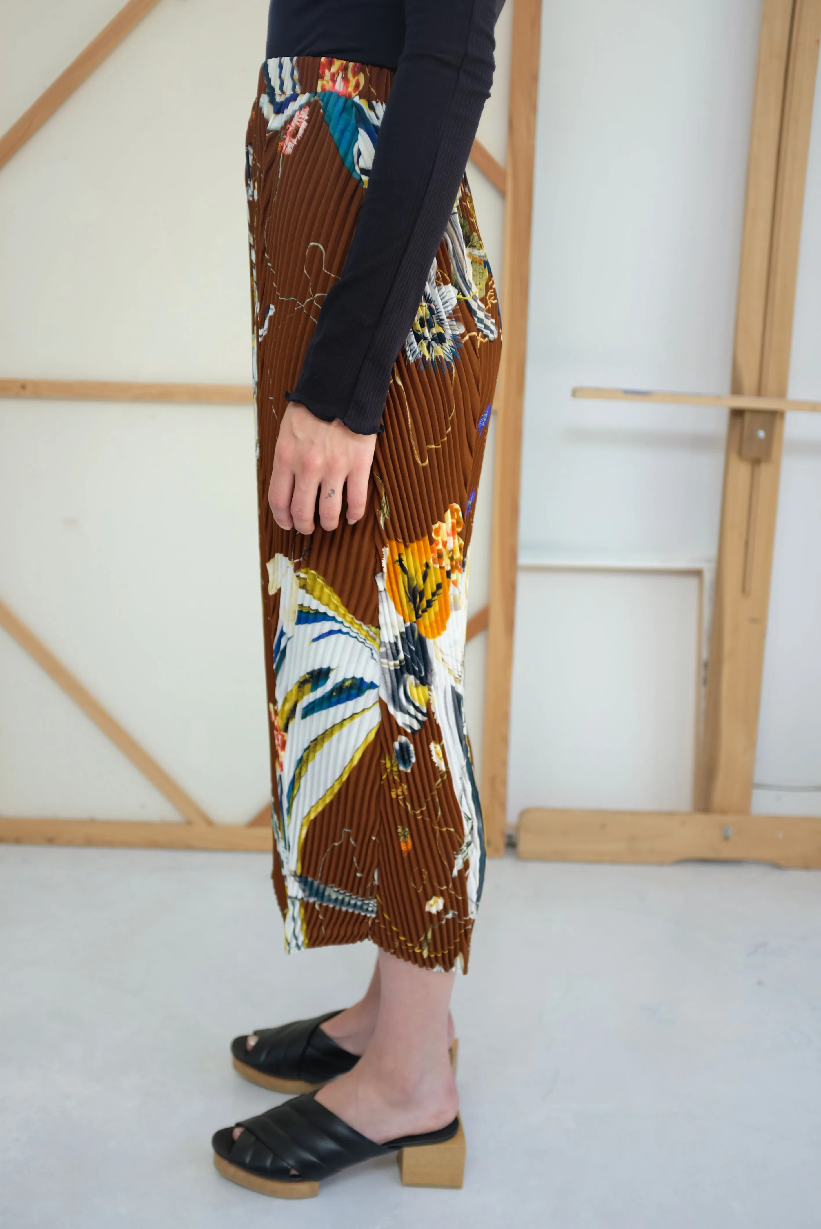 Julia Heuer Luke Skirt Jasper sold by Beklina product image thumbnail 2