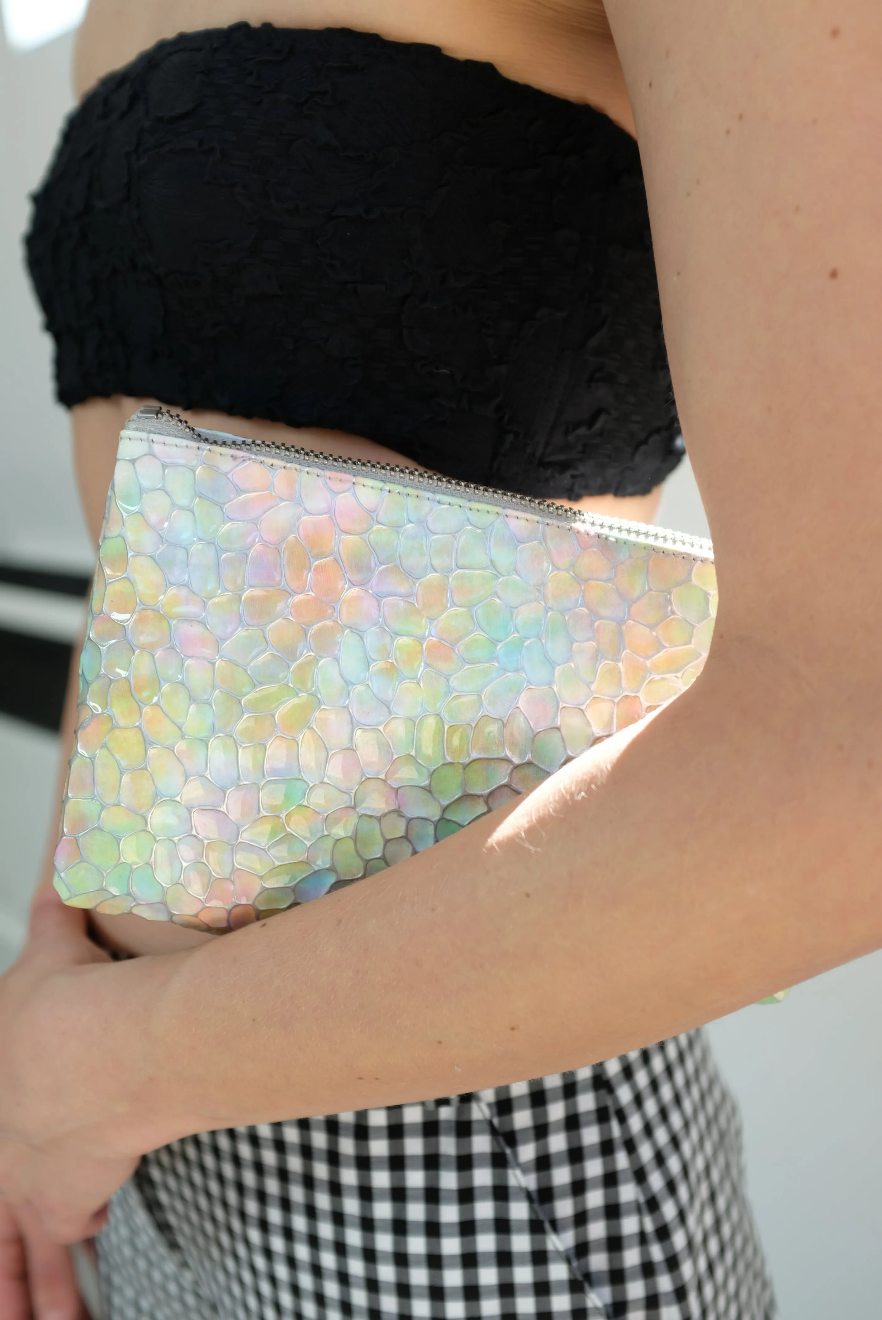 MNZ Dune Pouch Neon Fish sold by Beklina product image thumbnail 3