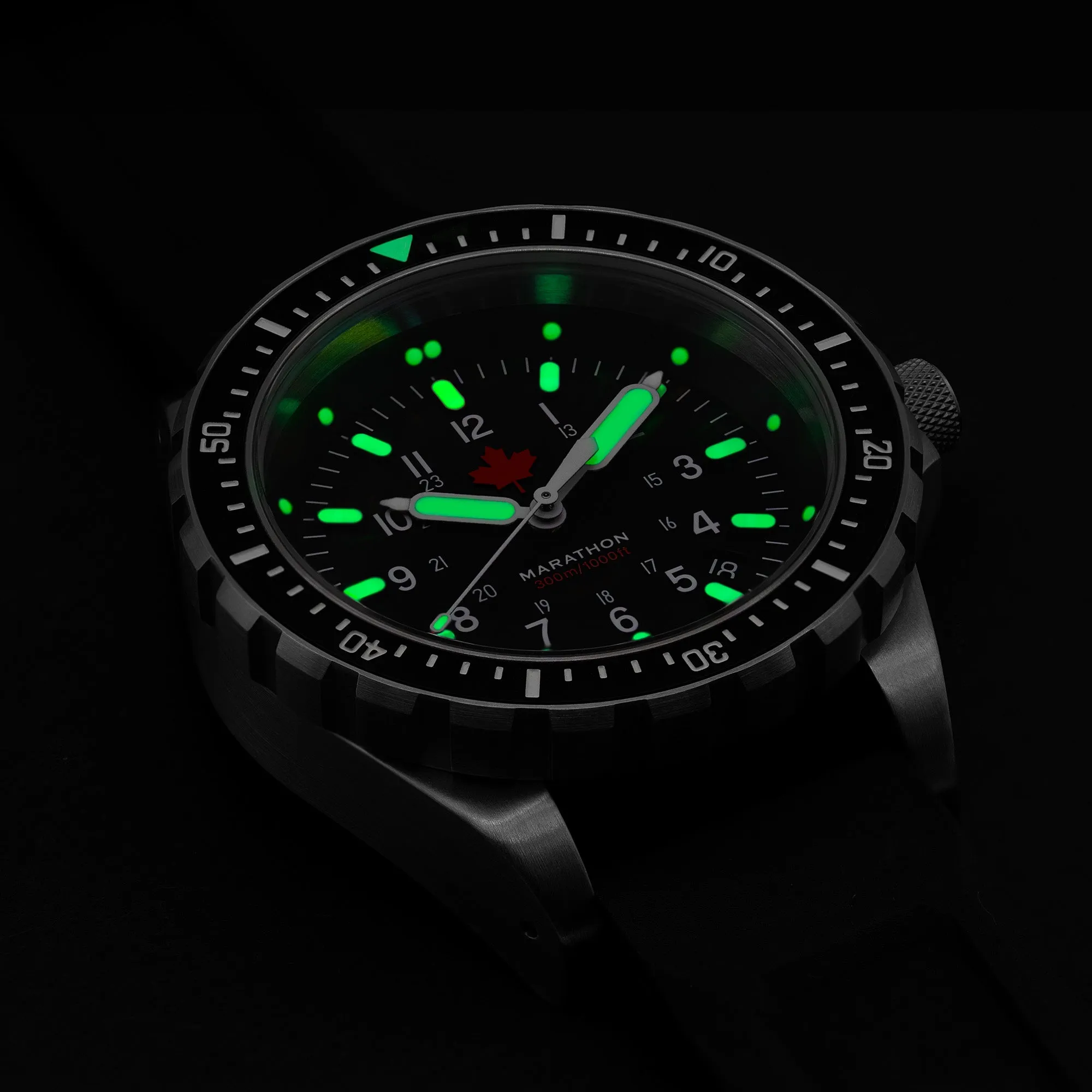 46mm Red Maple Jumbo Diver's Quartz (JSAR) sold by Marathon Watch product image thumbnail 3