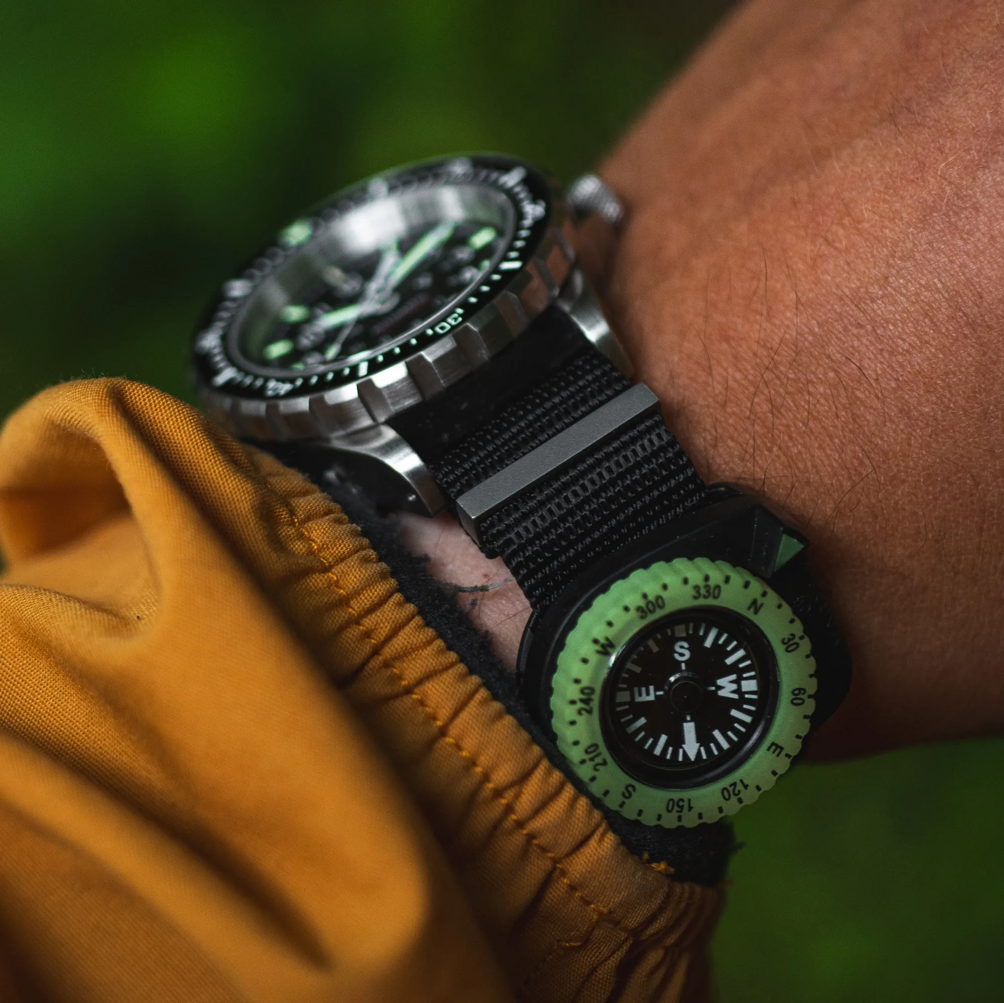Glow-in-the-Dark Clip Compass sold by Marathon Watch product image thumbnail 3