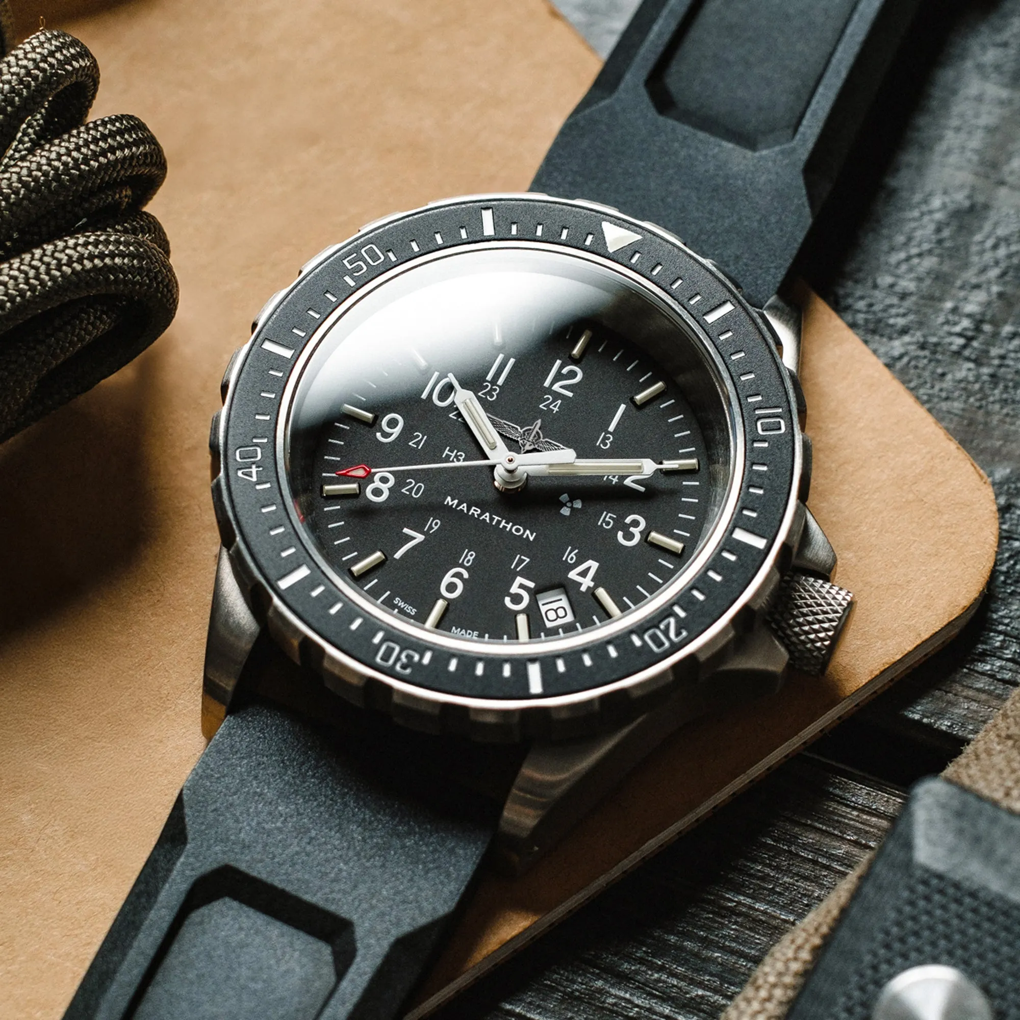 41mm Official Duvdevan Large Diver's Quartz (TSAR) sold by Marathon Watch product image thumbnail 5