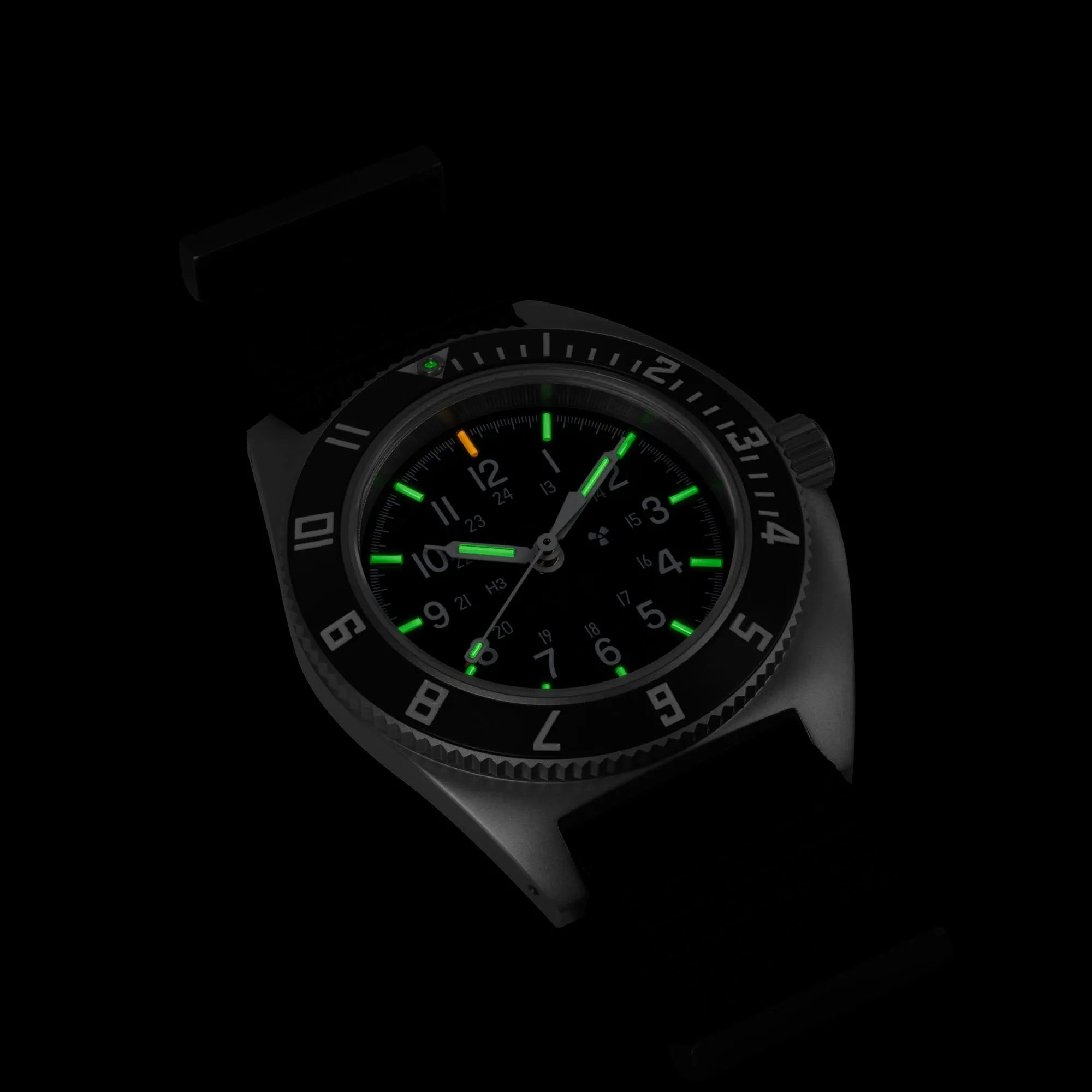 41mm Steel Navigator Automatic (SSNAV Auto) on Nylon DEFSTAN sold by Marathon Watch product image thumbnail 5