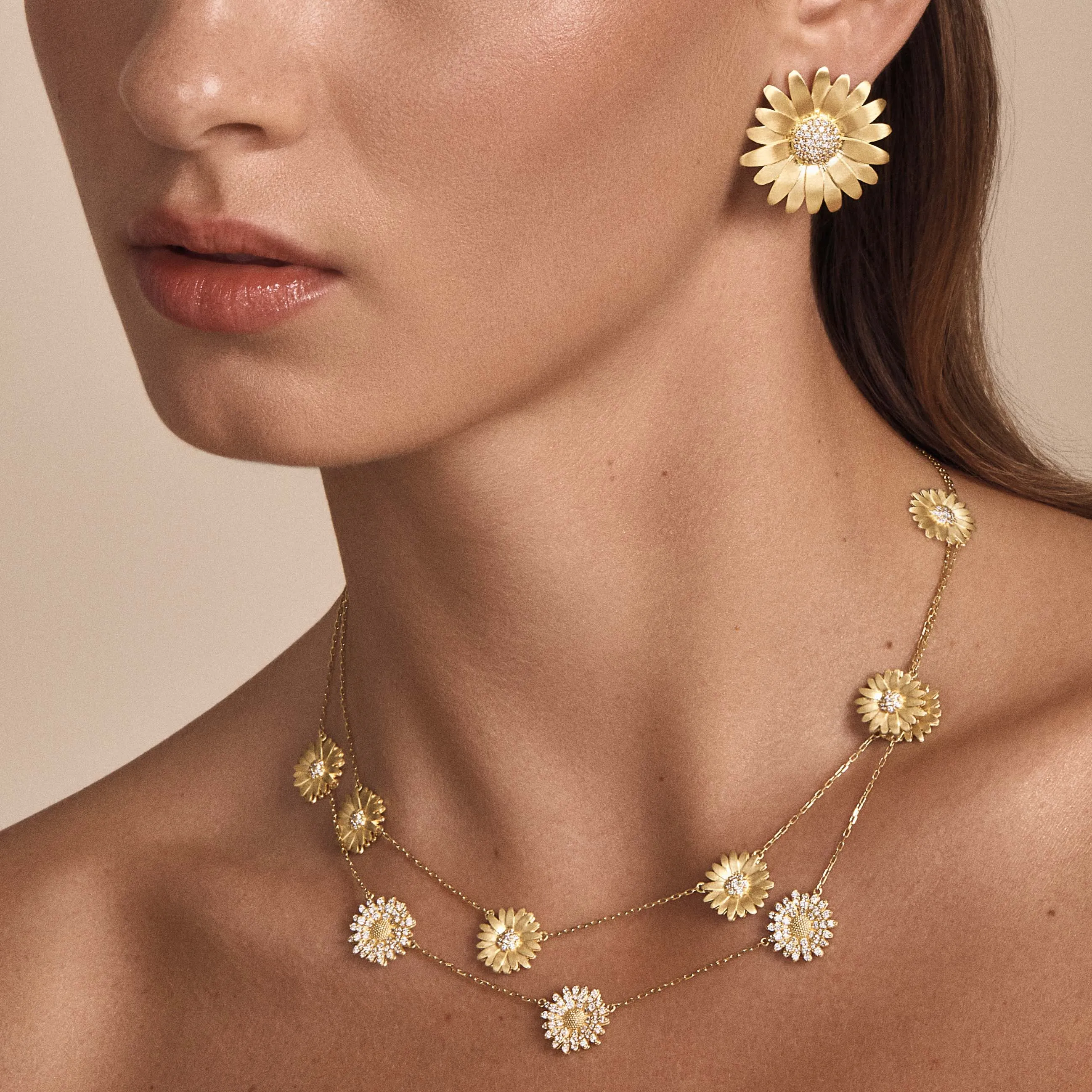 Small Daisy Station Necklace with Diamonds sold by Tanya Farah product image thumbnail 2