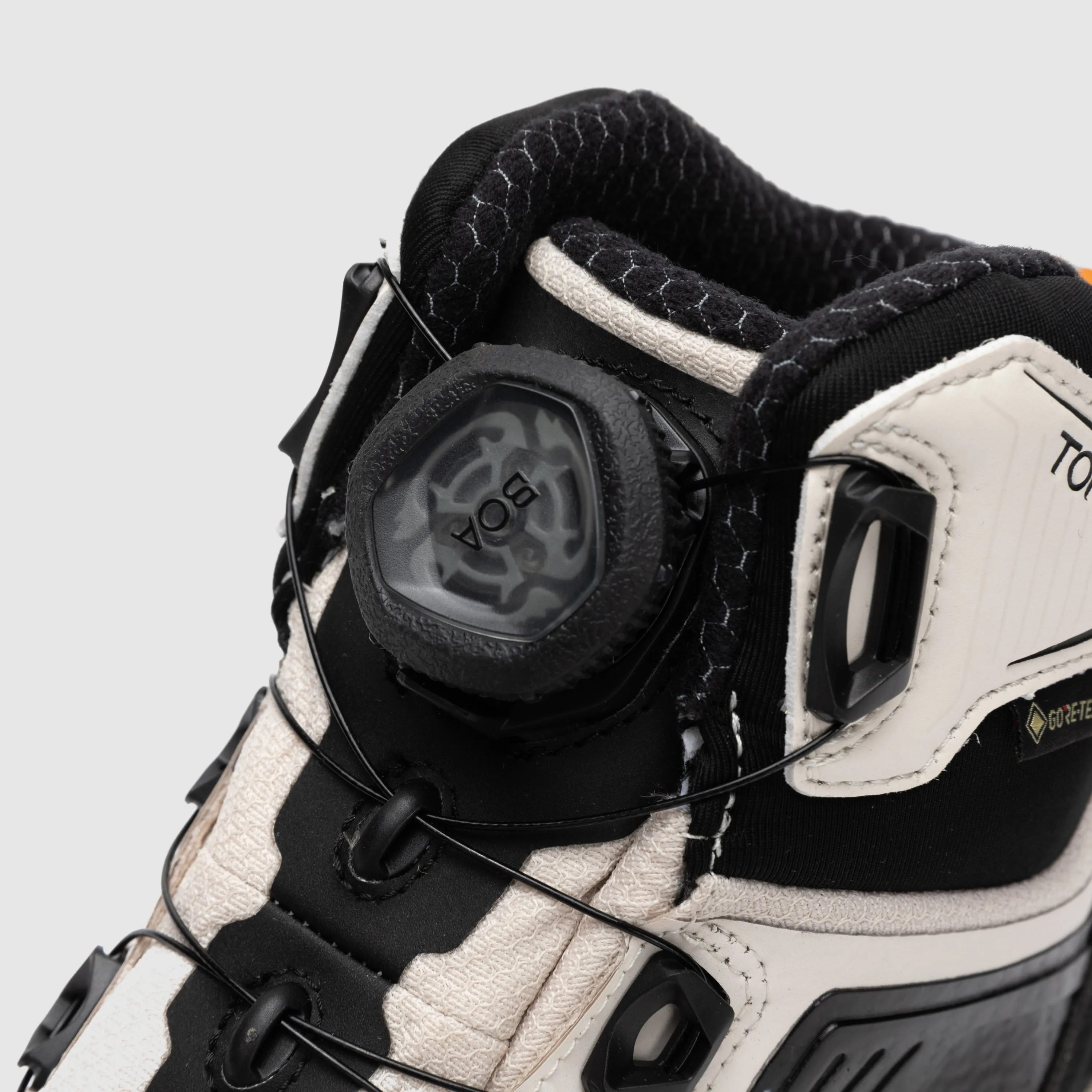 Men's Hiking Shoes with GORE-TEX & VIBRAM Sole sold by Toread Gear product image thumbnail 5