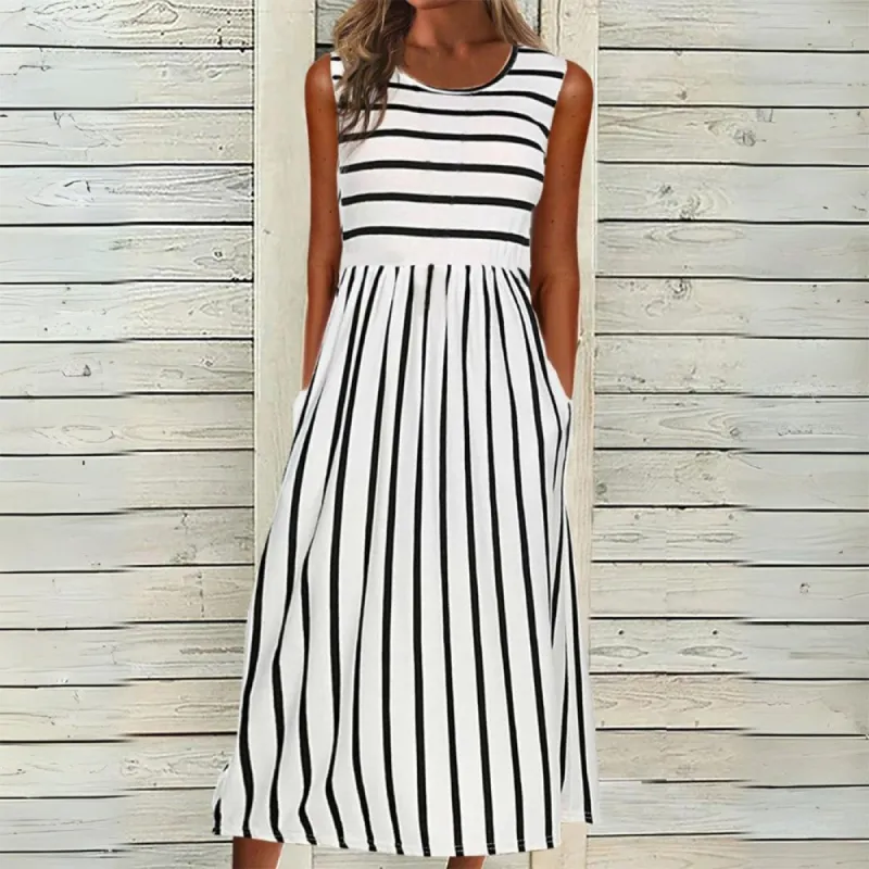Black And White Sleeveless Midi Dress sold by Viva Estel