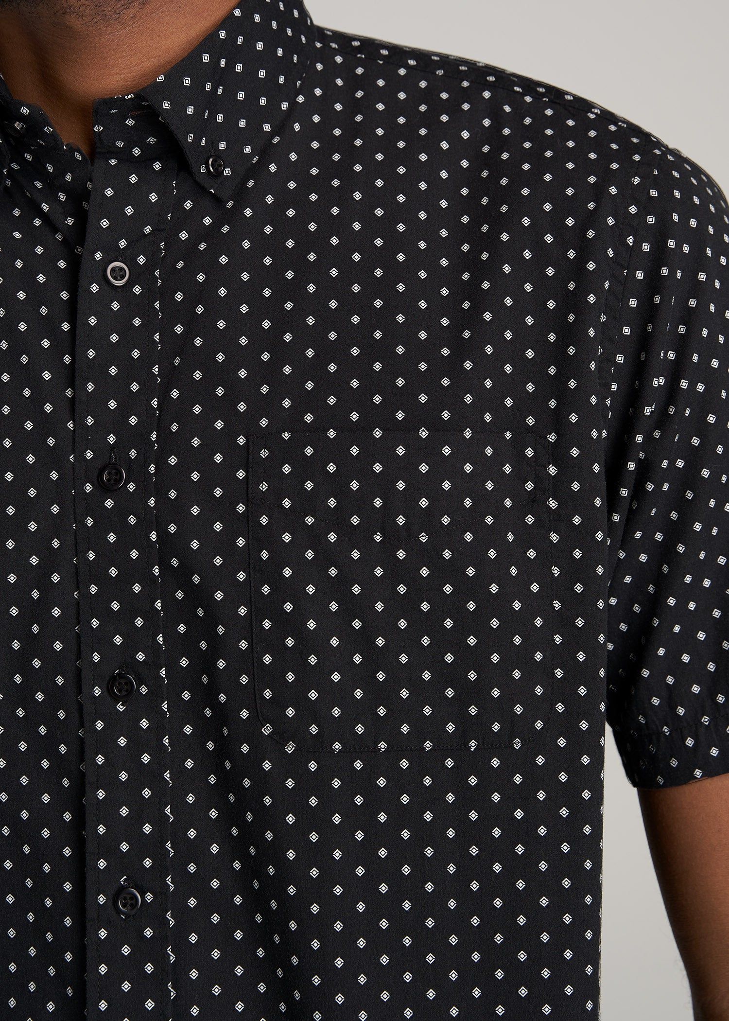 Woven Print Short Sleeve Shirt for Tall Men in Black Mini Geometric Print sold by American Tall product image thumbnail 2