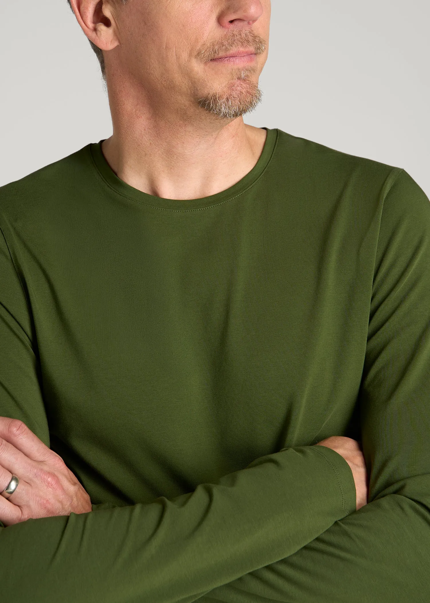 The Essential Modern Fit Crewneck Long Sleeve Tee for Tall Men in Bay Leaf sold by American Tall product image thumbnail 3