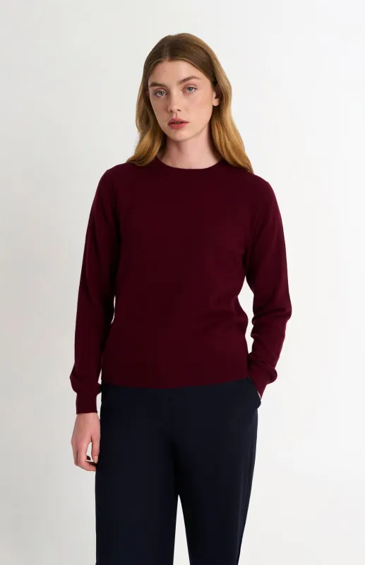 Women's Classic Crew Neck Cashmere Jumper In Burgundy made by Pringle