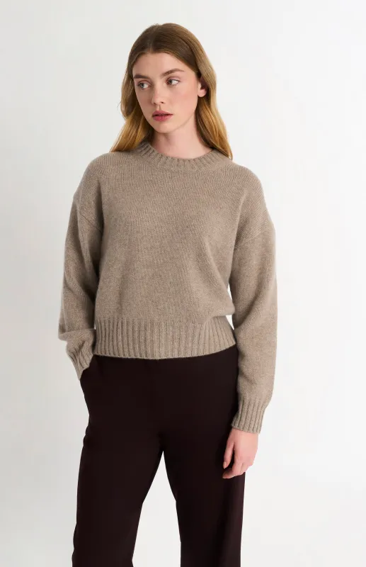 Women's Crew Neck Chunky Cashmere Jumper In Mushroom Melange sold by Pringle of Scotland