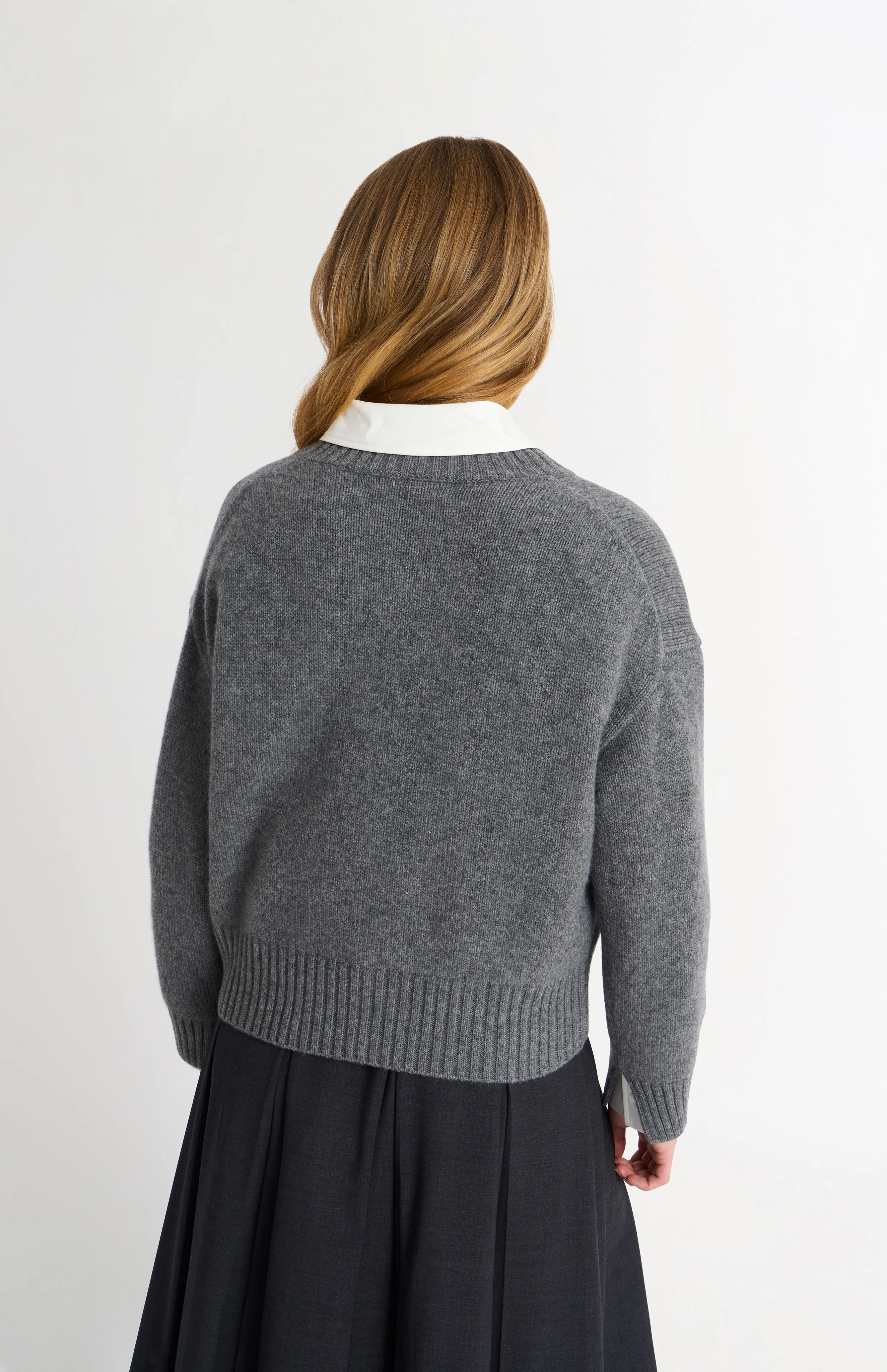 Women's V-neck Chunky Cashmere Jumper In Grey Melange sold by Pringle of Scotland product image thumbnail 5