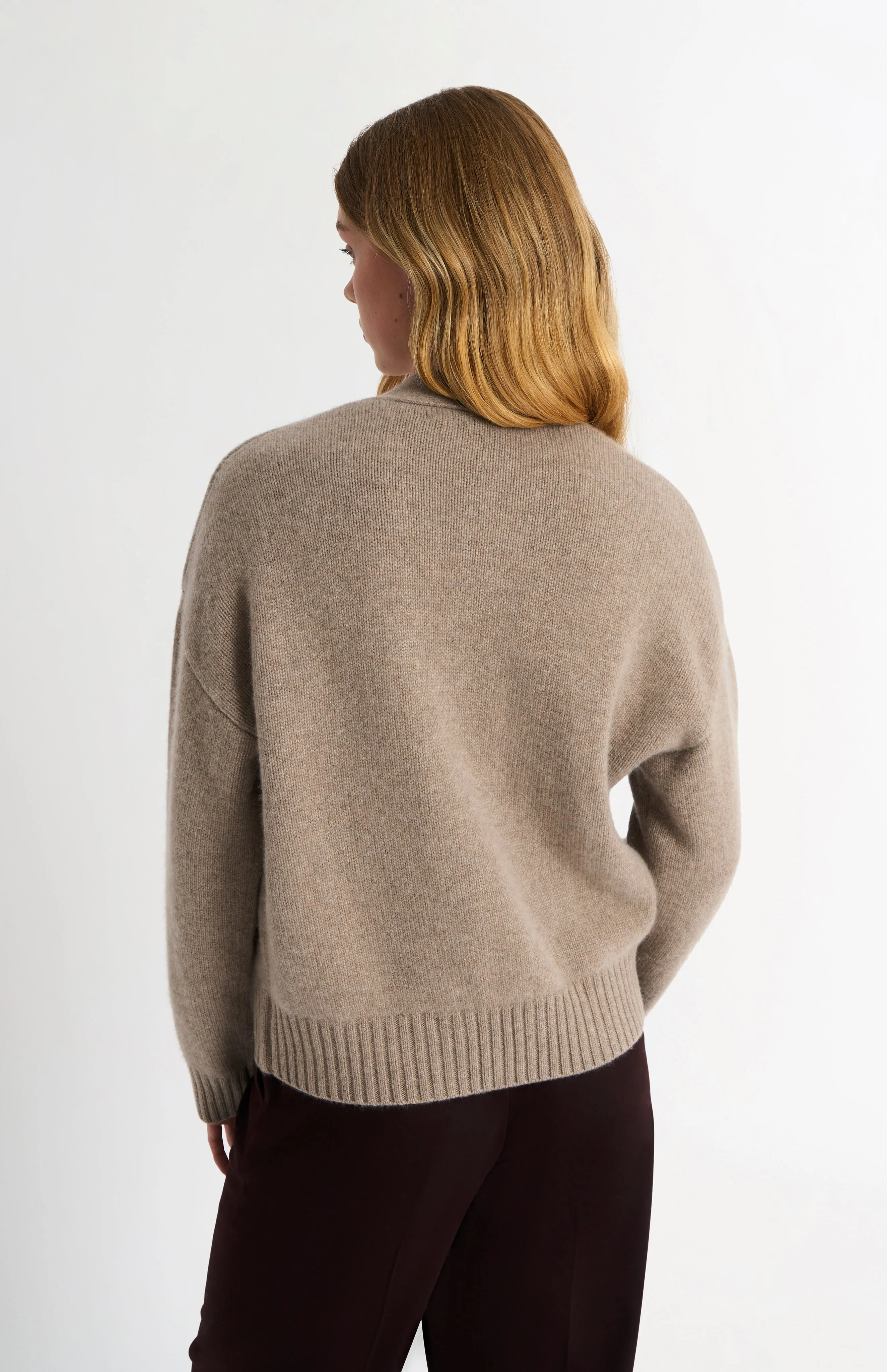 Women's Chunky Argyle Cashmere Cardigan in Mushroom And Grey sold by Pringle of Scotland product image thumbnail 5