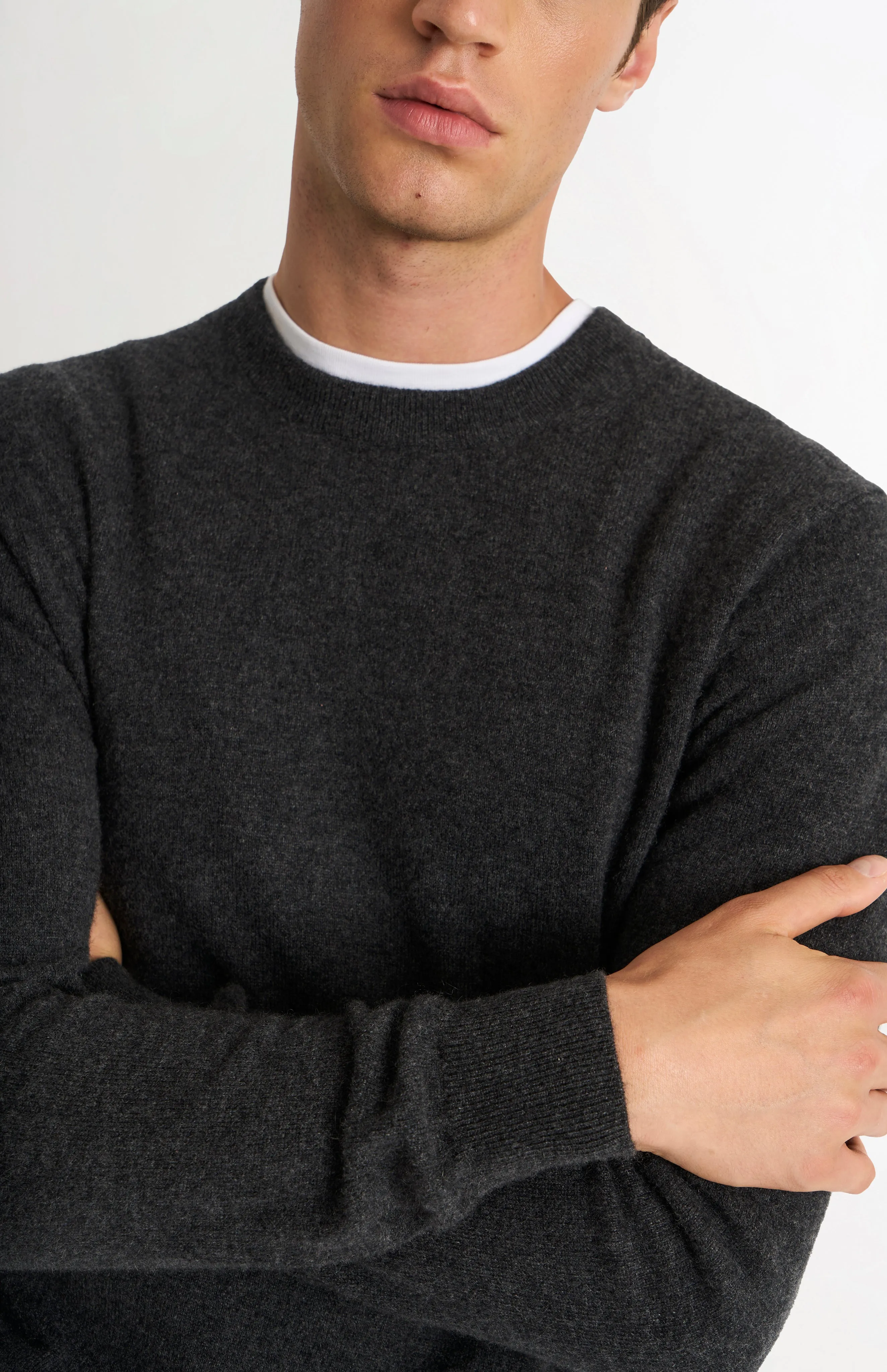 Men's Classic Crew Neck Cashmere Jumper In Charcoal Melange sold by Pringle of Scotland product image thumbnail 4