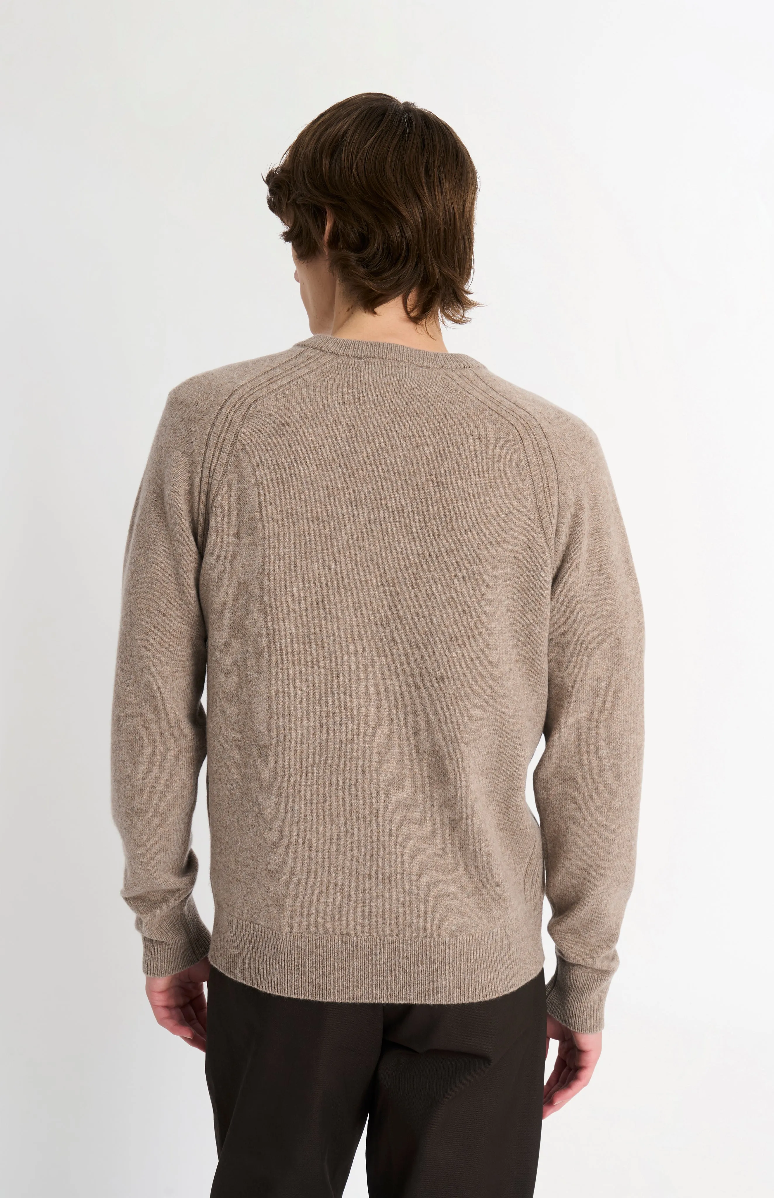 Men's Classic V-neck Supersoft Lambswool Jumper In Mushroom sold by Pringle of Scotland product image thumbnail 5