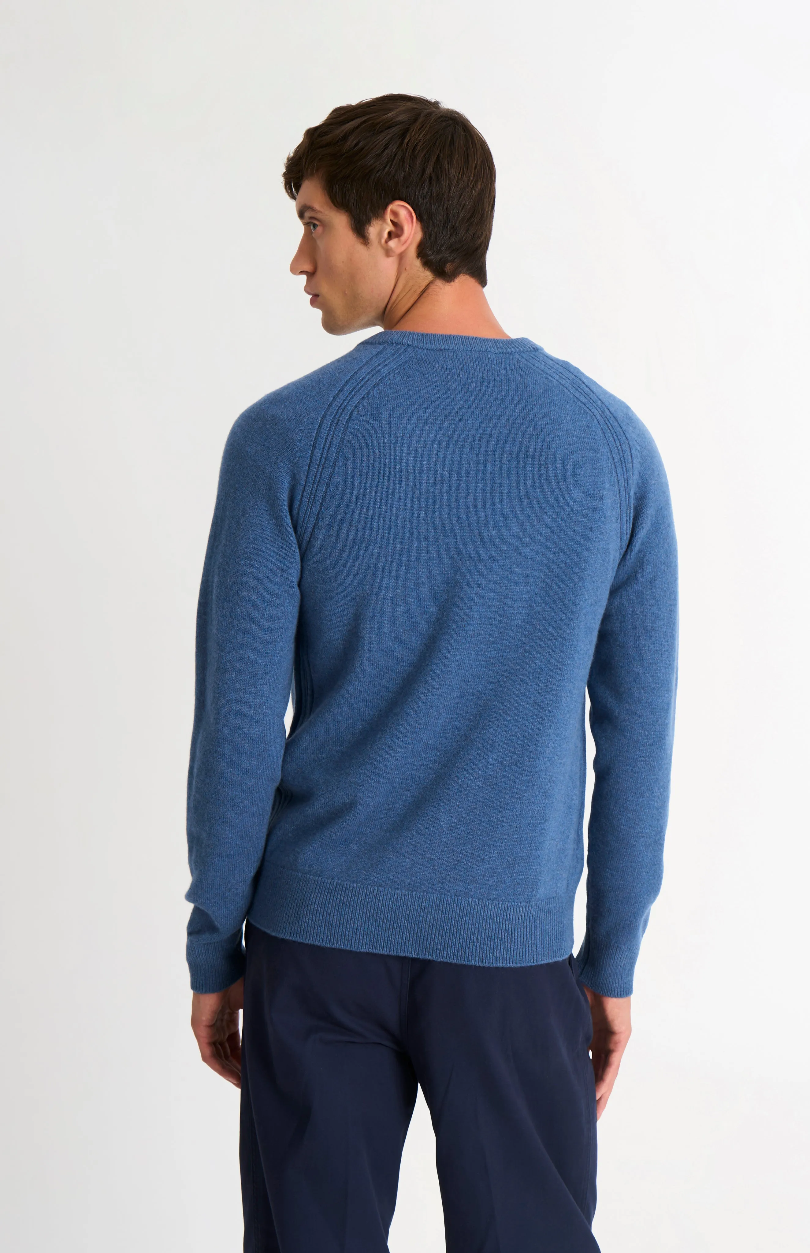 Men's Classic V-neck Supersoft Lambswool Jumper In Bering Sea Blue sold by Pringle of Scotland product image thumbnail 5