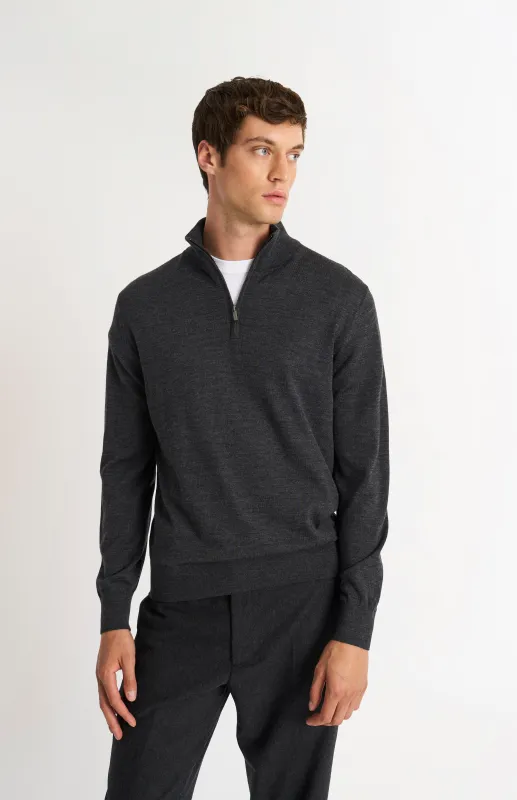 Men's Qtr Zip Extra Fine Merino Wool Jumper In Charcoal made by Pringle