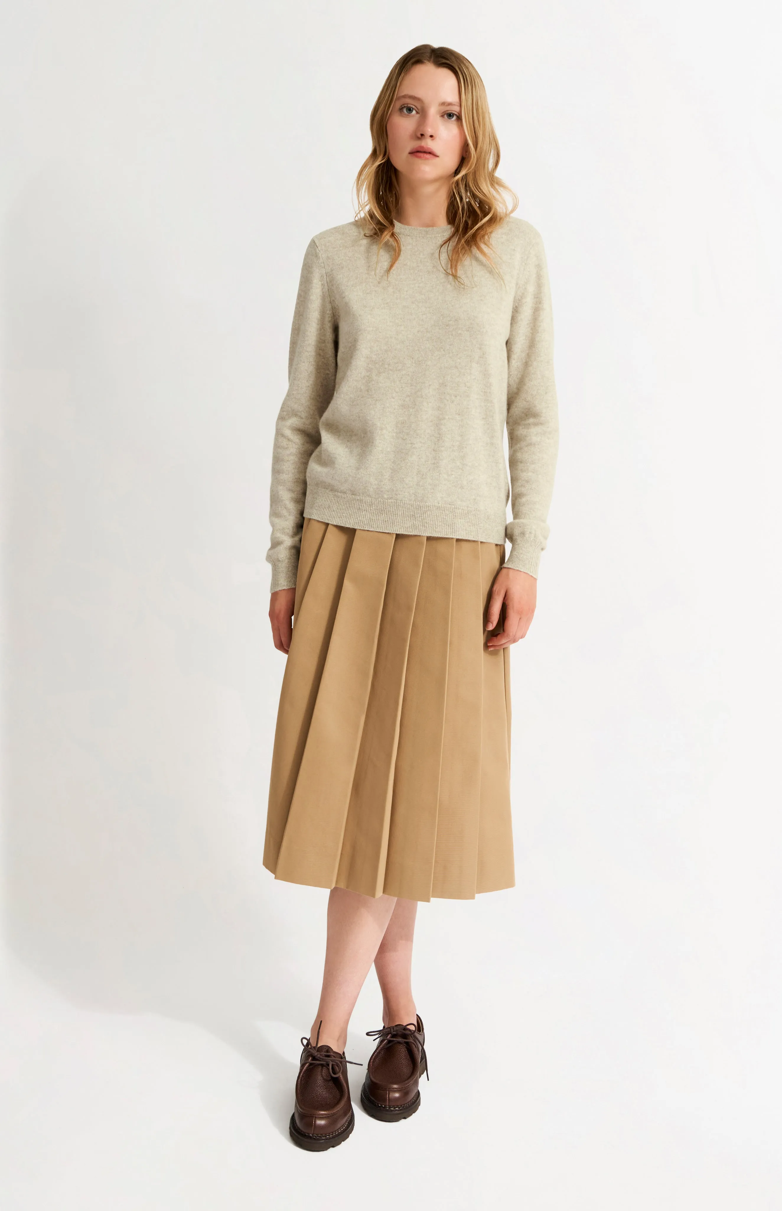 Womens Classic Round Neck Cashmere Jumper In Oatmeal sold by Pringle of Scotland product image thumbnail 3