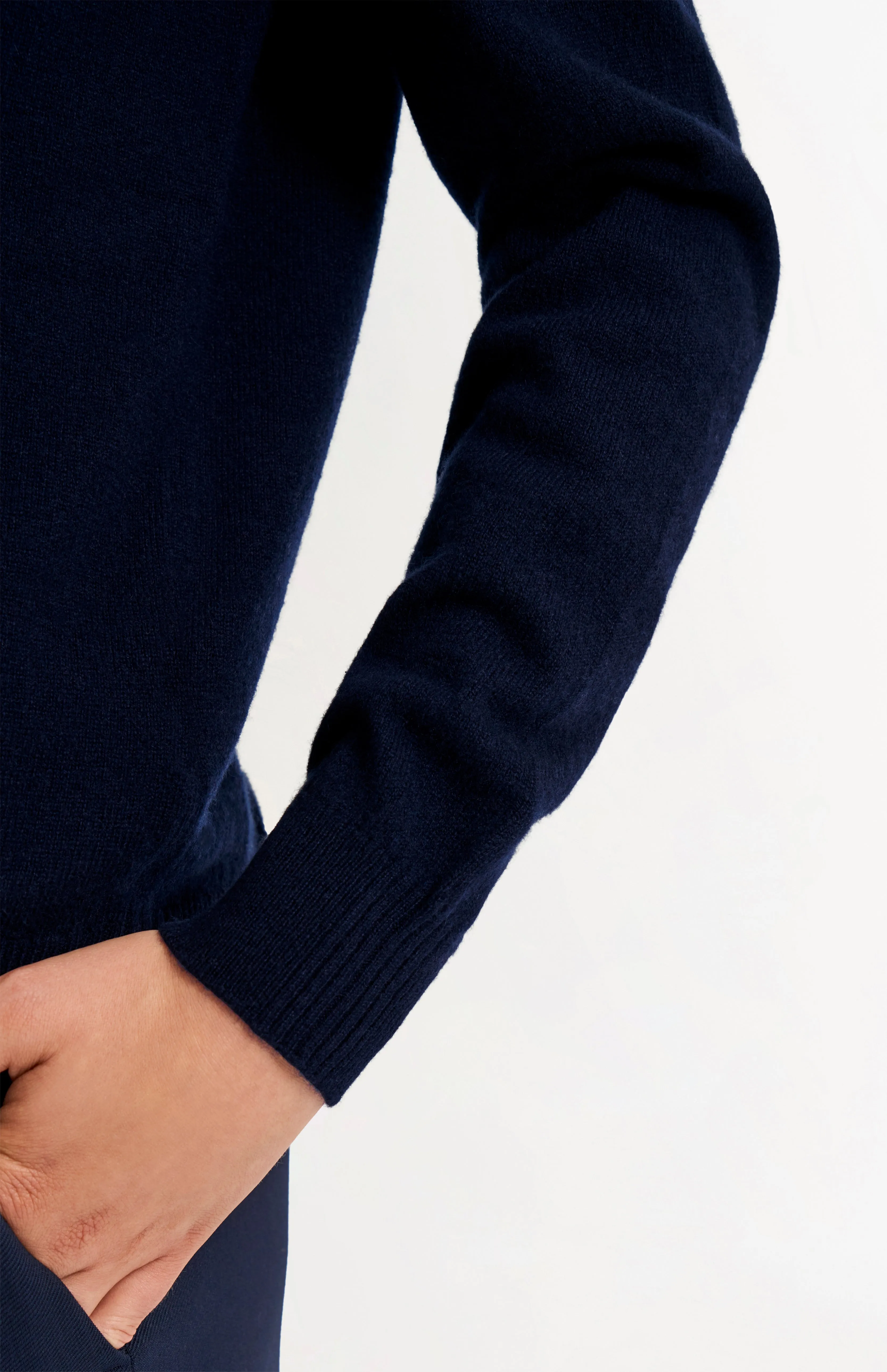 Womens Classic Round Neck Cashmere Jumper In Navy Melange sold by Pringle of Scotland product image thumbnail 4