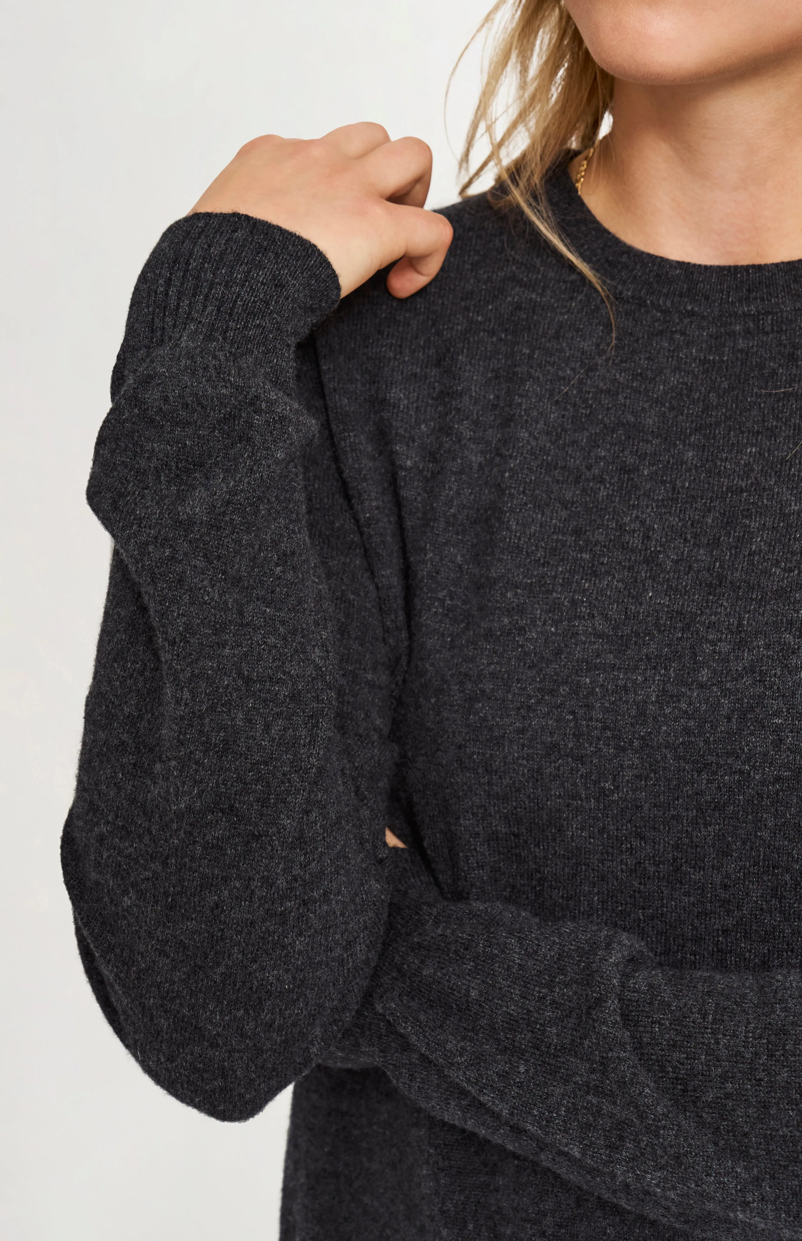 Womens Classic Round Neck Cashmere Jumper In Charcoal sold by Pringle of Scotland product image thumbnail 3