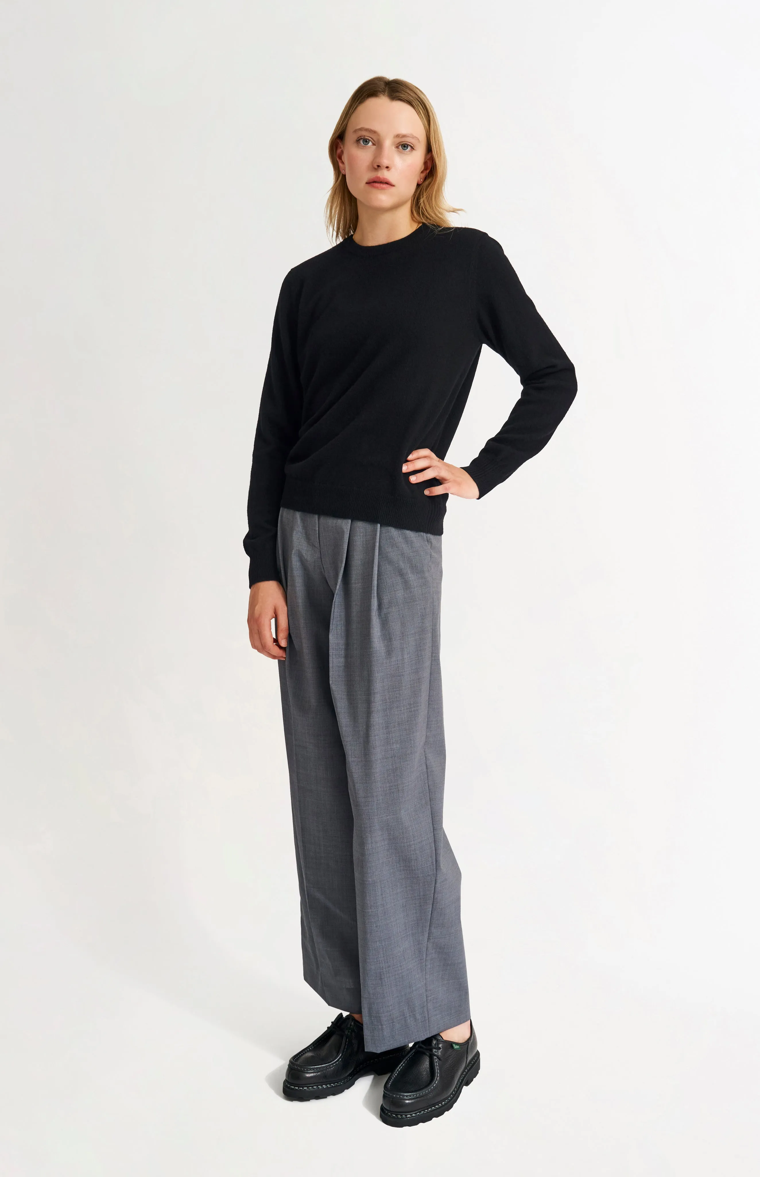 Womens Classic Round Neck Cashmere Jumper In Black sold by Pringle of Scotland product image thumbnail 3