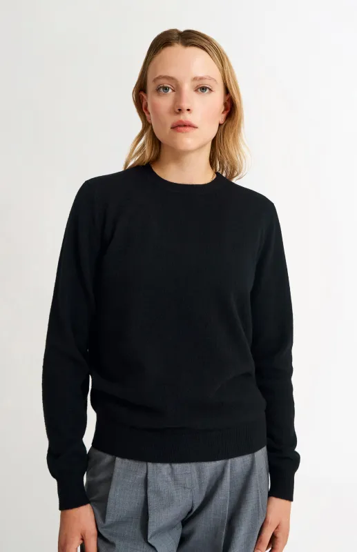 Womens Classic Round Neck Cashmere Jumper In Black sold by Pringle of Scotland