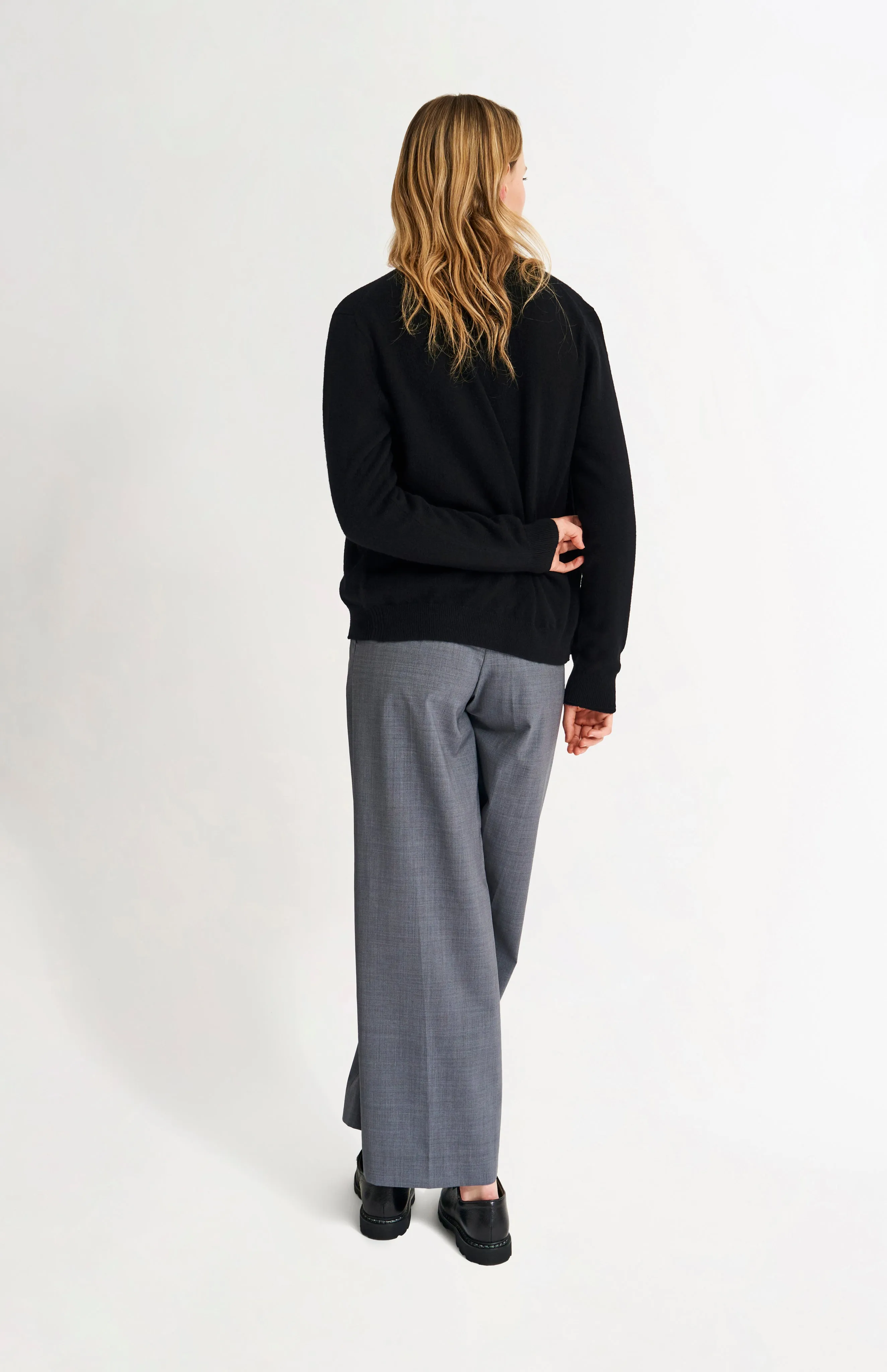 Womens Classic Round Neck Cashmere Cardigan In Black sold by Pringle of Scotland product image thumbnail 5