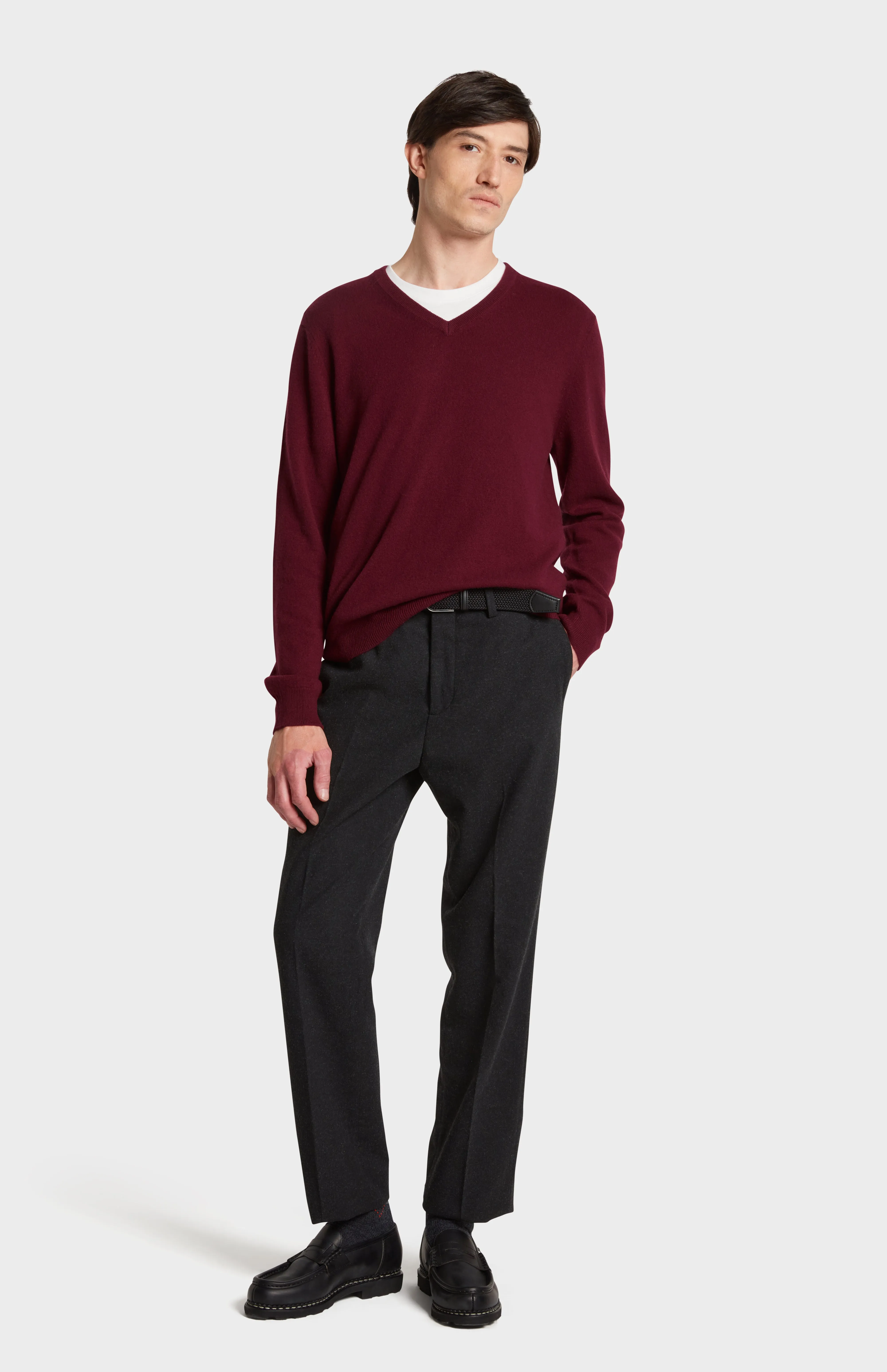 Men's Classic V Neck Cashmere Jumper In Burgundy sold by Pringle of Scotland product image thumbnail 3