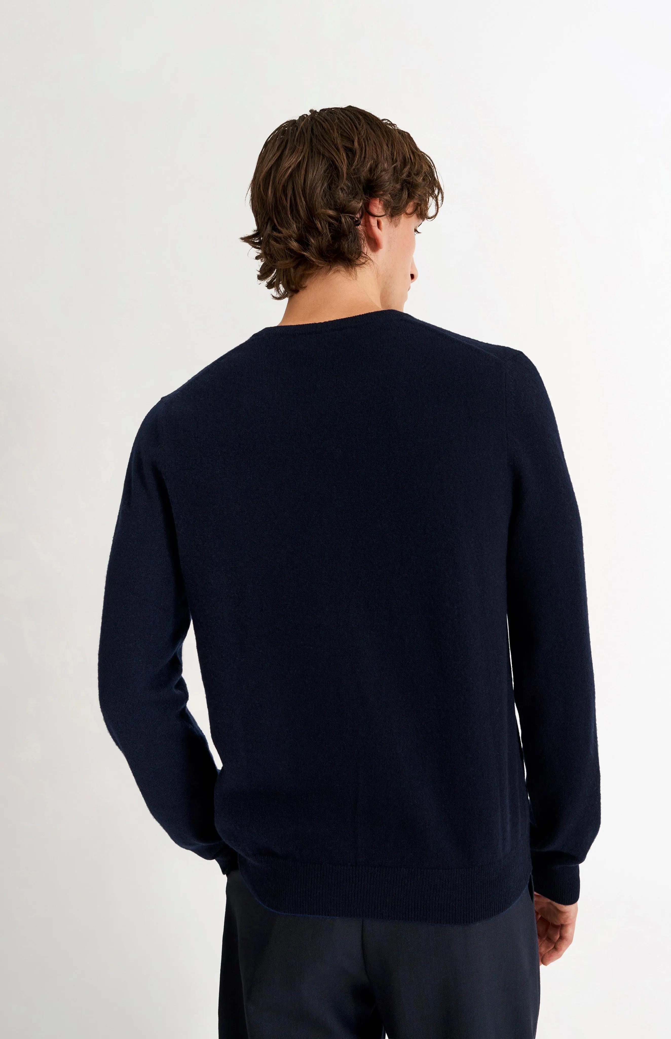 Men's Classic V Neck Cashmere Jumper In Navy Melange sold by Pringle of Scotland product image thumbnail 5