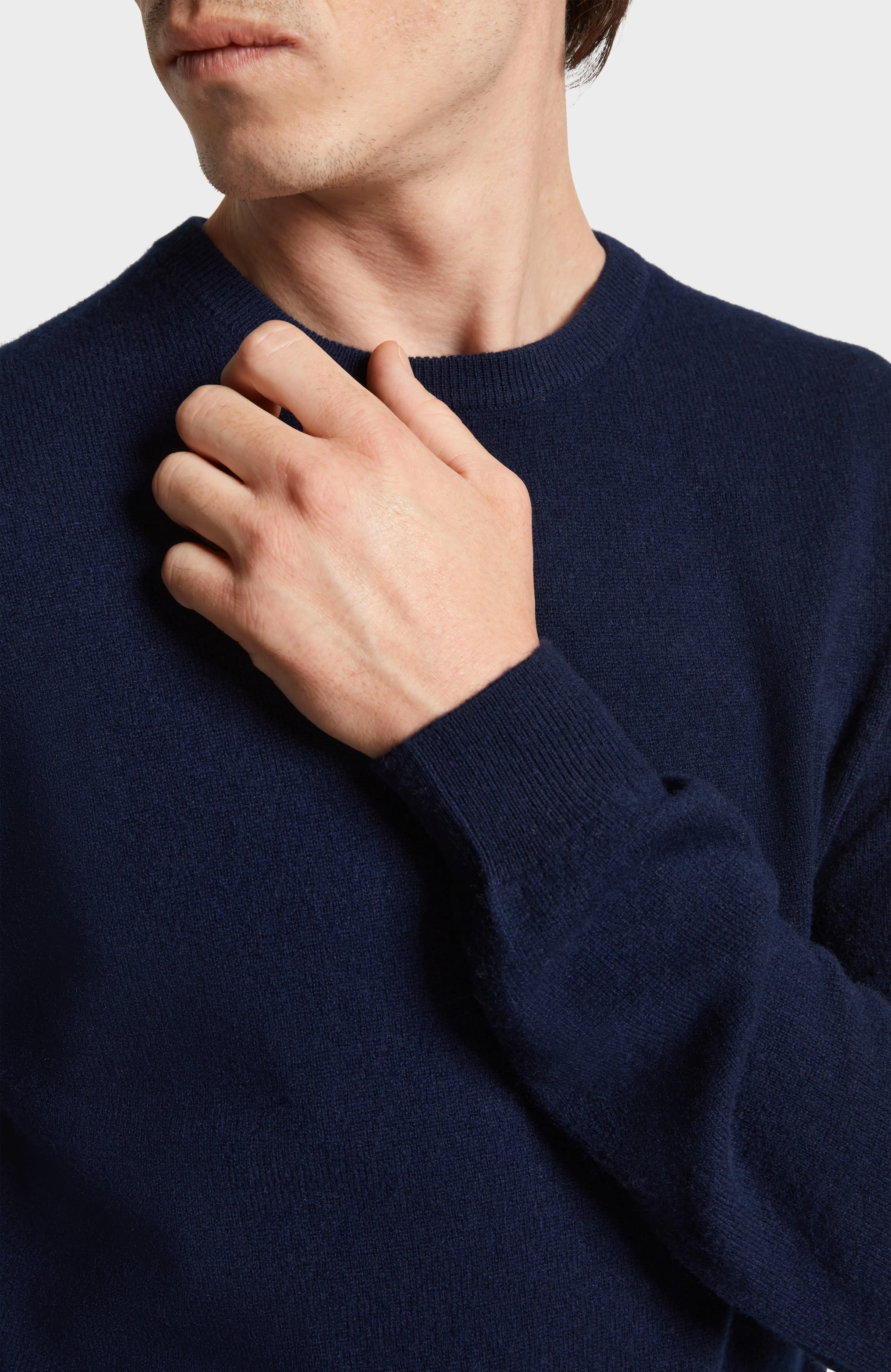 Men's Classic Round Neck Cashmere Jumper In Navy Melange sold by Pringle of Scotland product image thumbnail 3