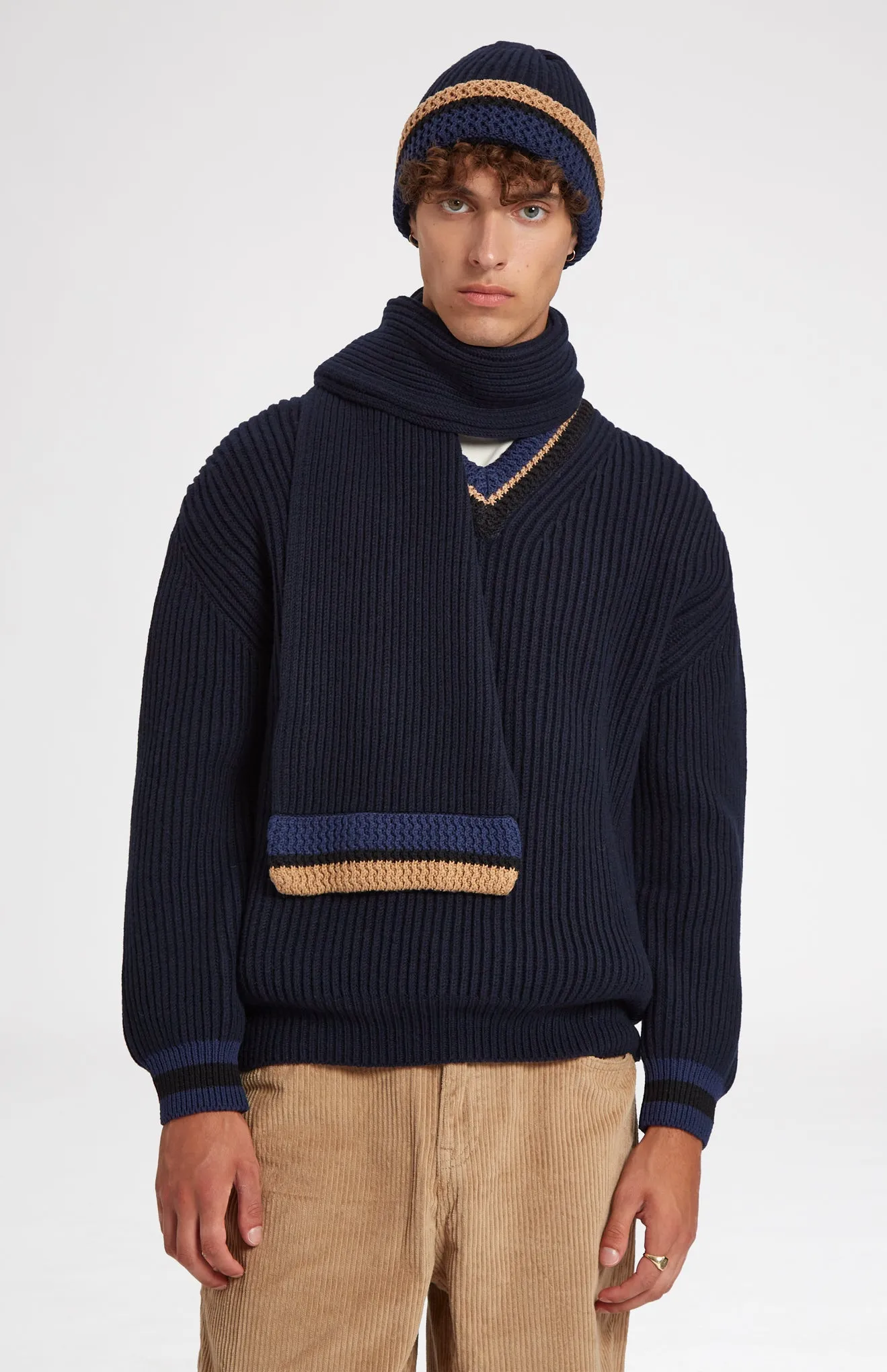 Wool Cashmere Blend Scarf With Allover Chunky Cardigan Rib In Navy sold by Pringle of Scotland product image thumbnail 3