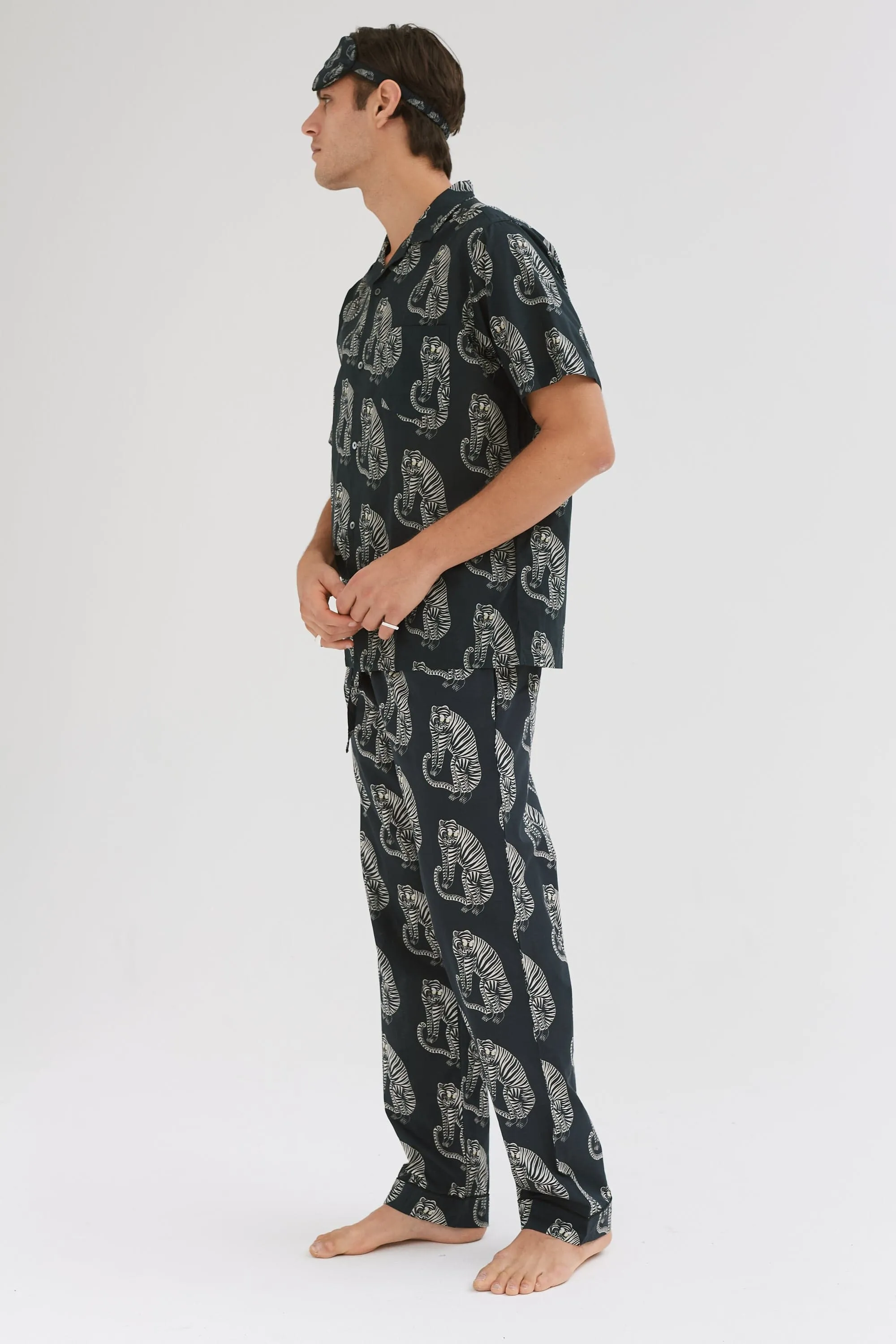 The Men's Stretching Tiger Set sold by Desmond & Dempsey product image thumbnail 4