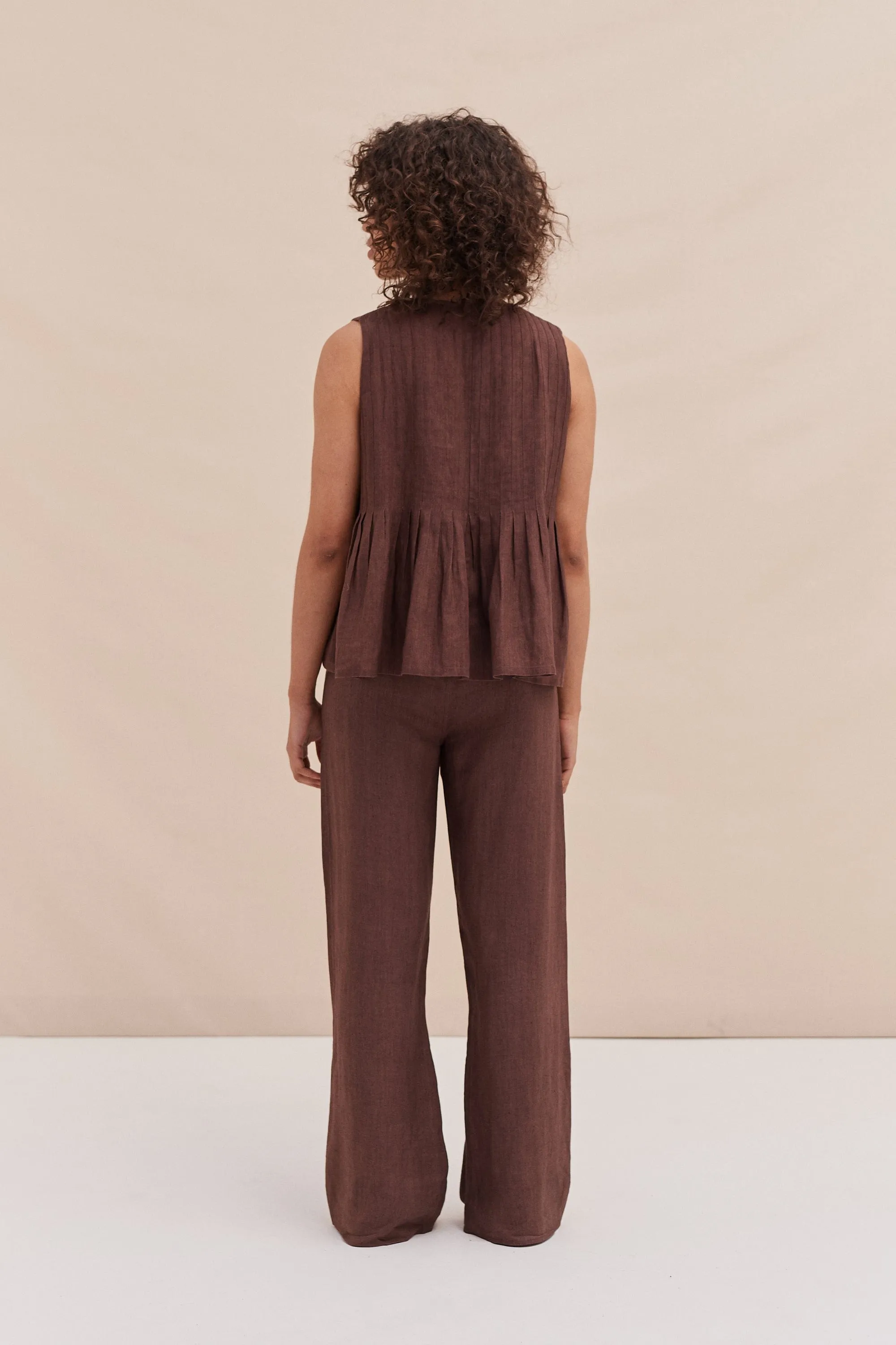 Pleated Cami Lounge Set Espresso Linen sold by Desmond & Dempsey product image thumbnail 3