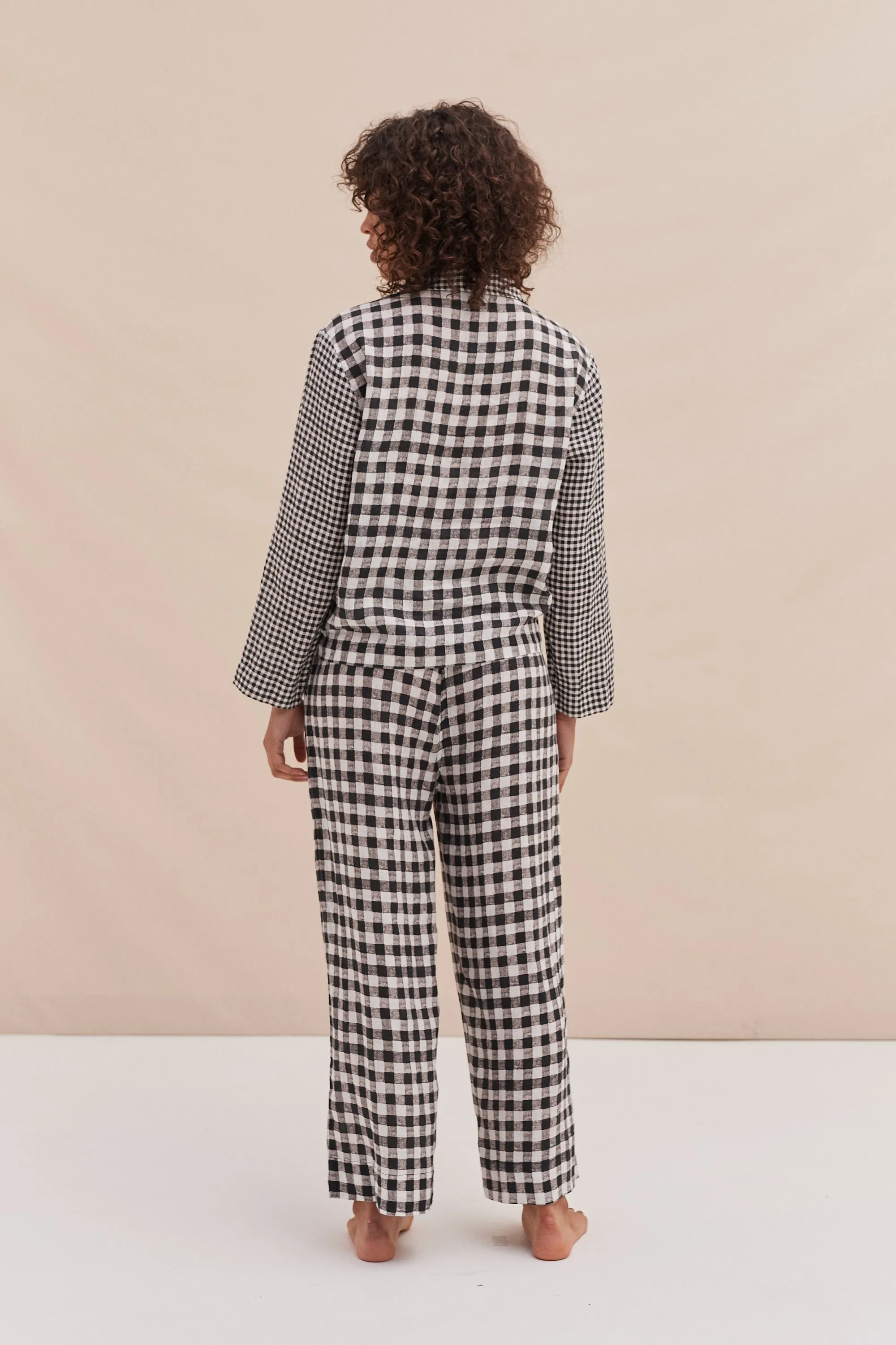 Pocket Set Gingham Print Black and White sold by Desmond & Dempsey product image thumbnail 3