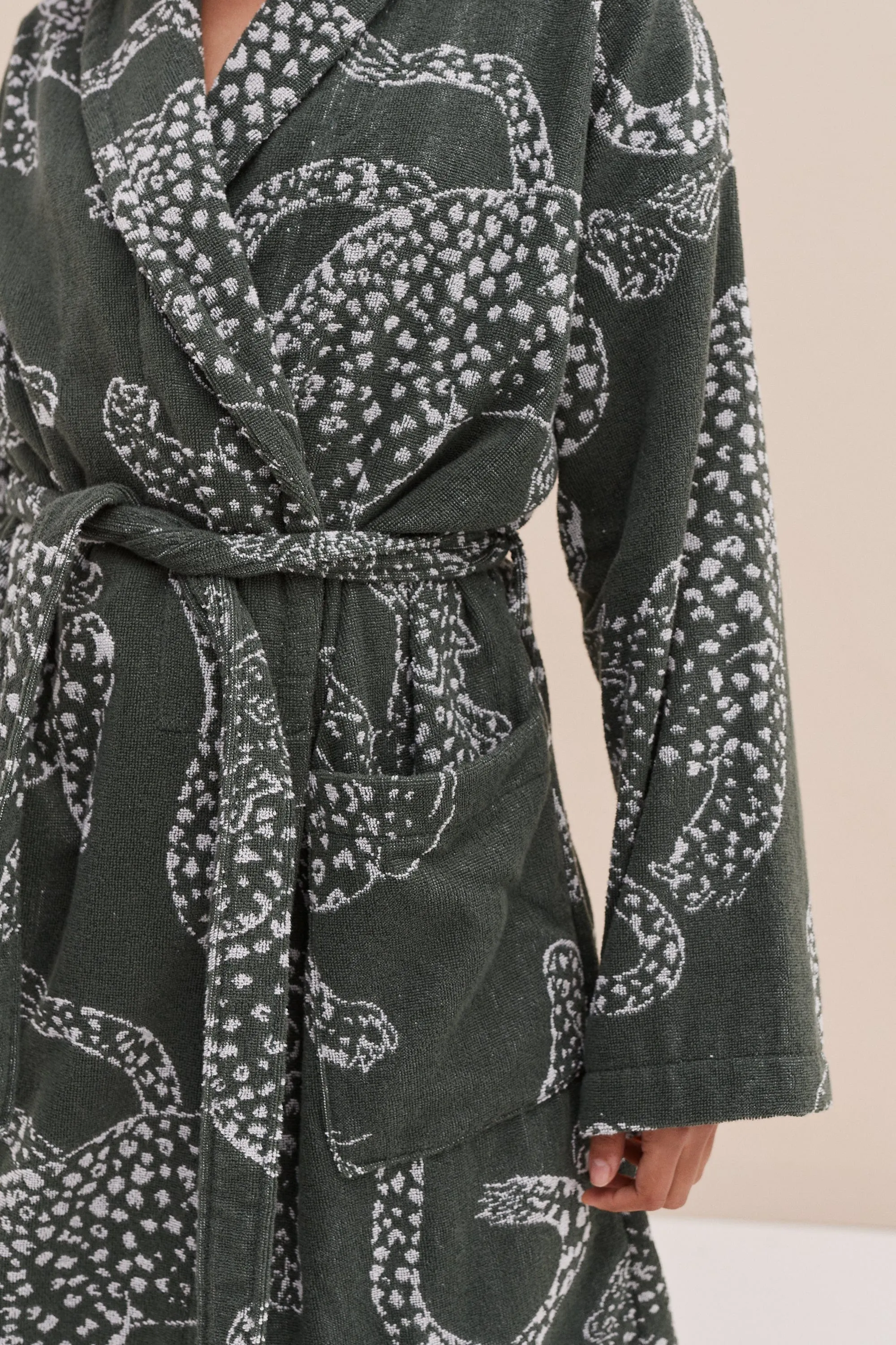 Unisex Towel Robe Jag Print Green sold by Desmond & Dempsey product image thumbnail 5