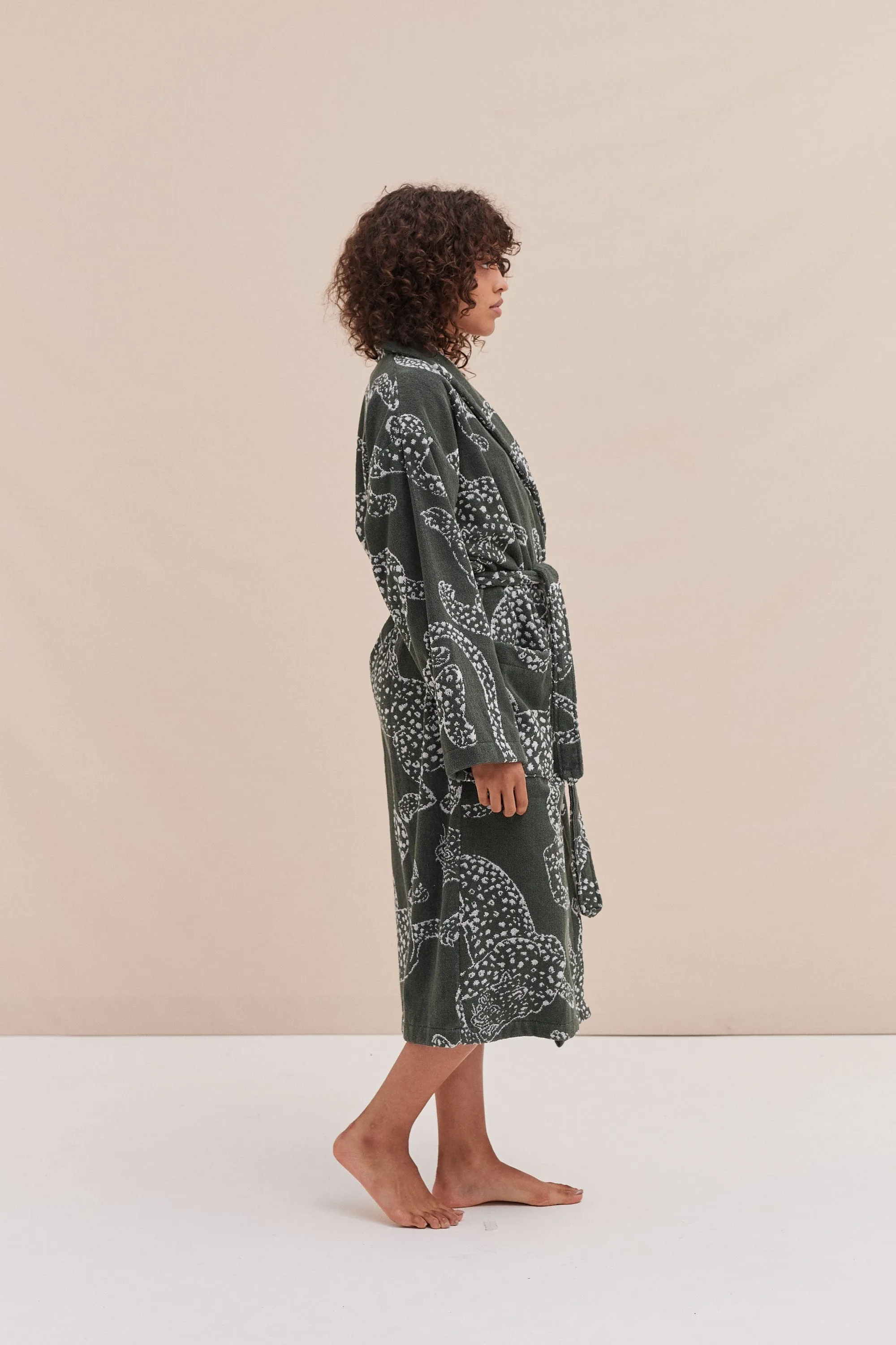 Unisex Towel Robe Jag Print Green sold by Desmond & Dempsey product image thumbnail 4