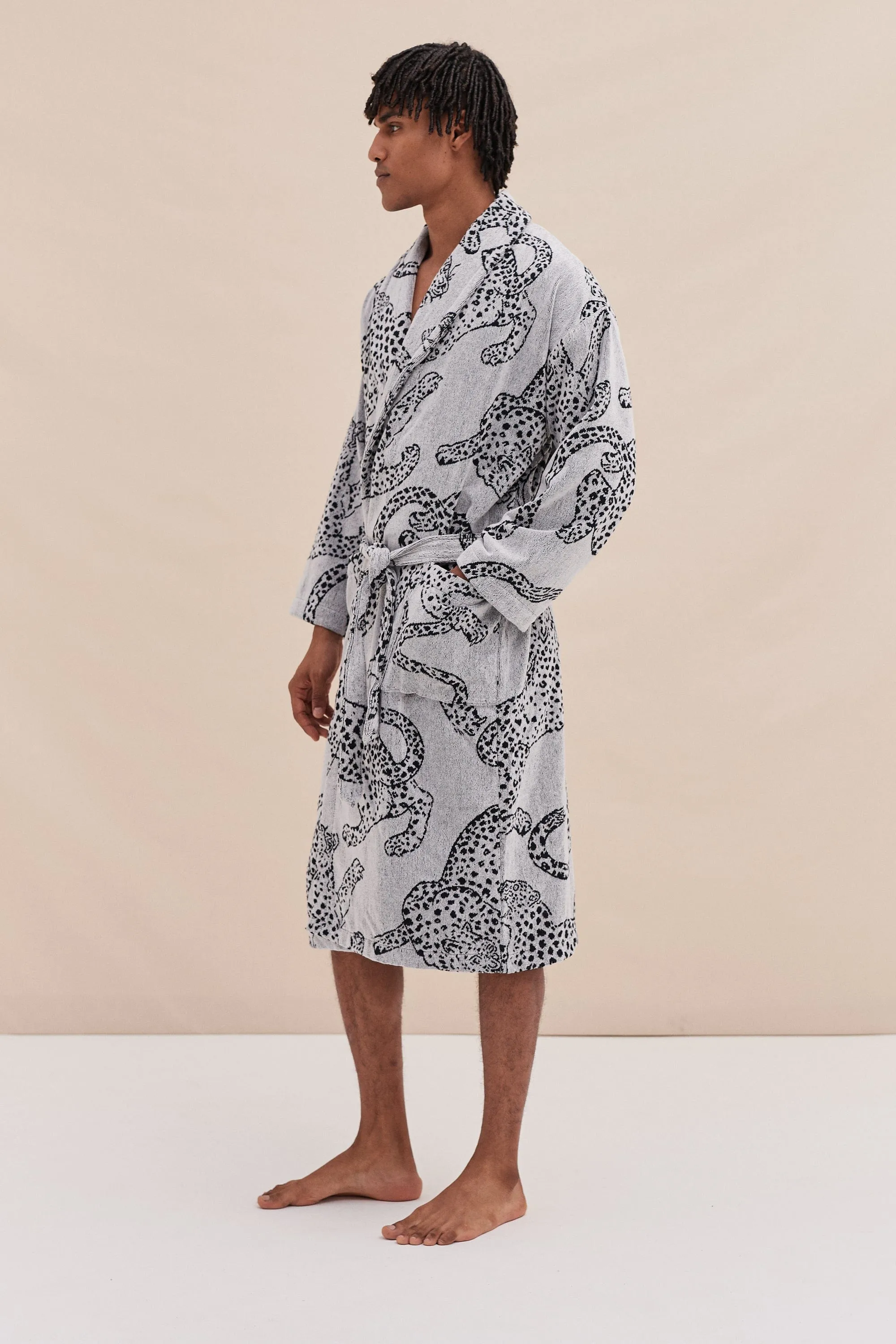 Unisex Towel Robe Jag Print Cream sold by Desmond & Dempsey product image thumbnail 2