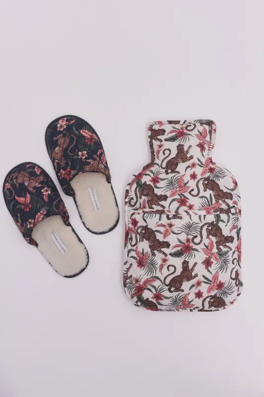 Soleia Keep it Cosy Gift Set sold by Desmond & Dempsey