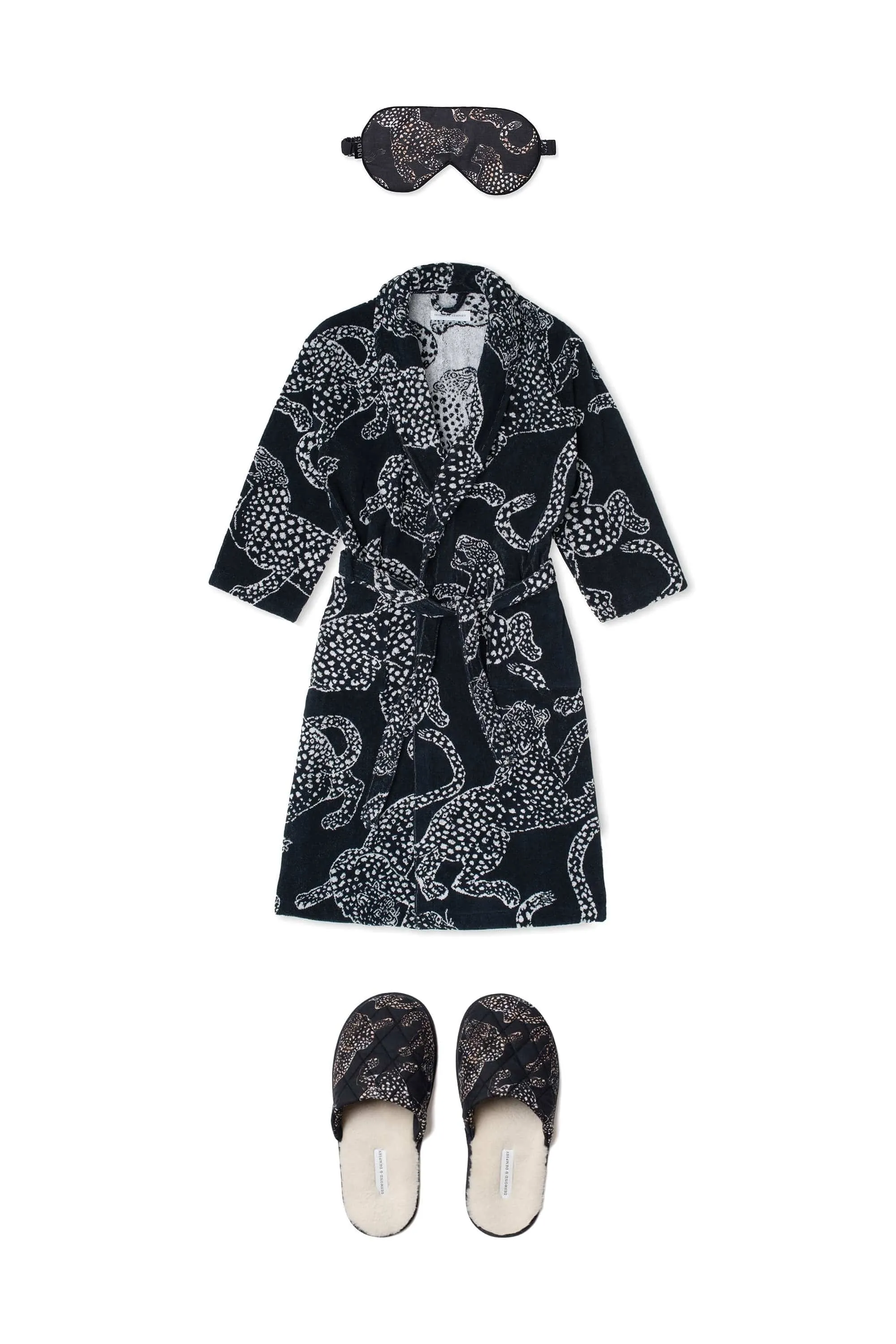 His Luxe Layers Gift Set sold by Desmond & Dempsey product image thumbnail 3