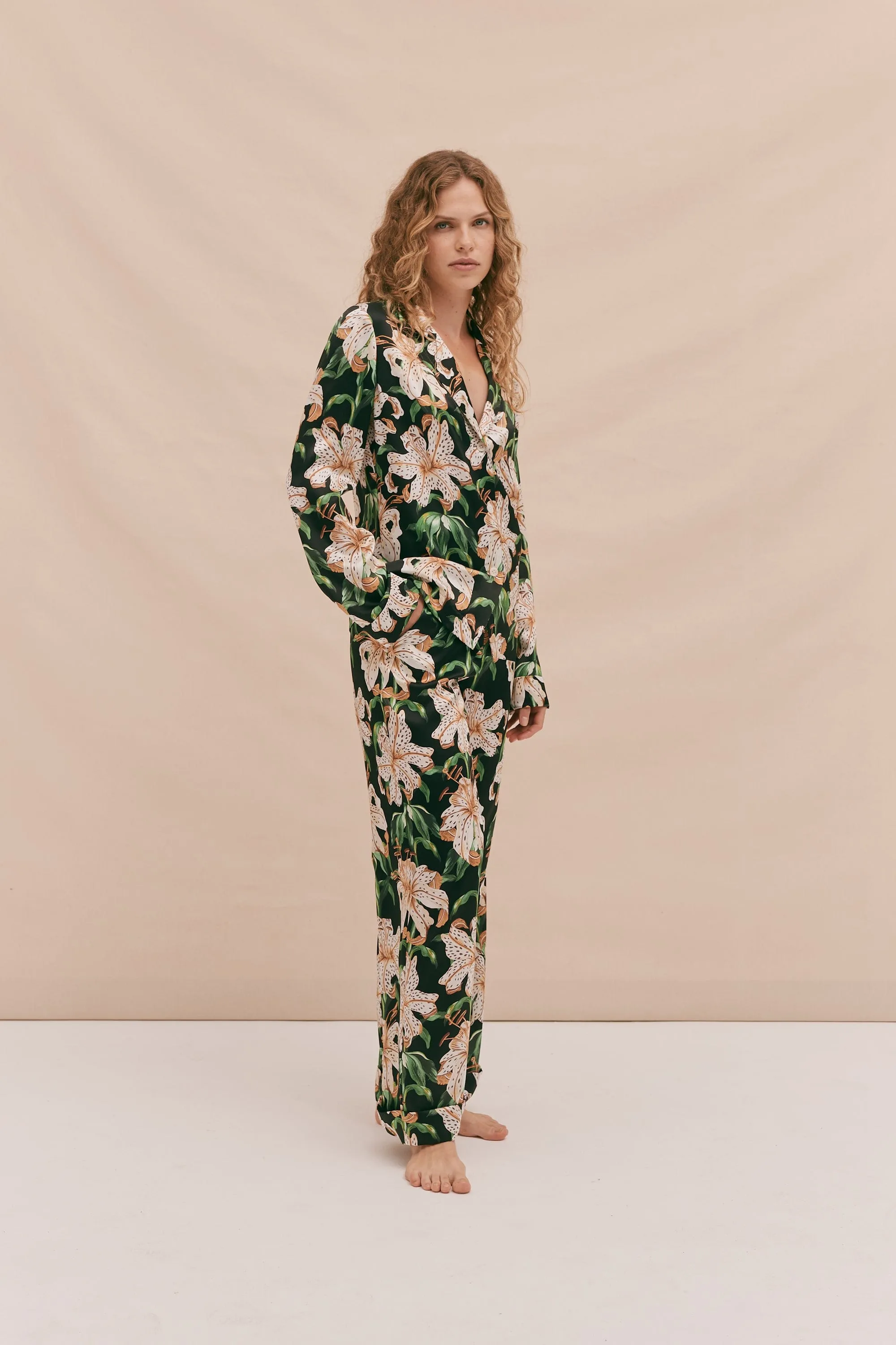 BV Silk Long Pyjama Set Lilium Print Black sold by Desmond & Dempsey product image thumbnail 4
