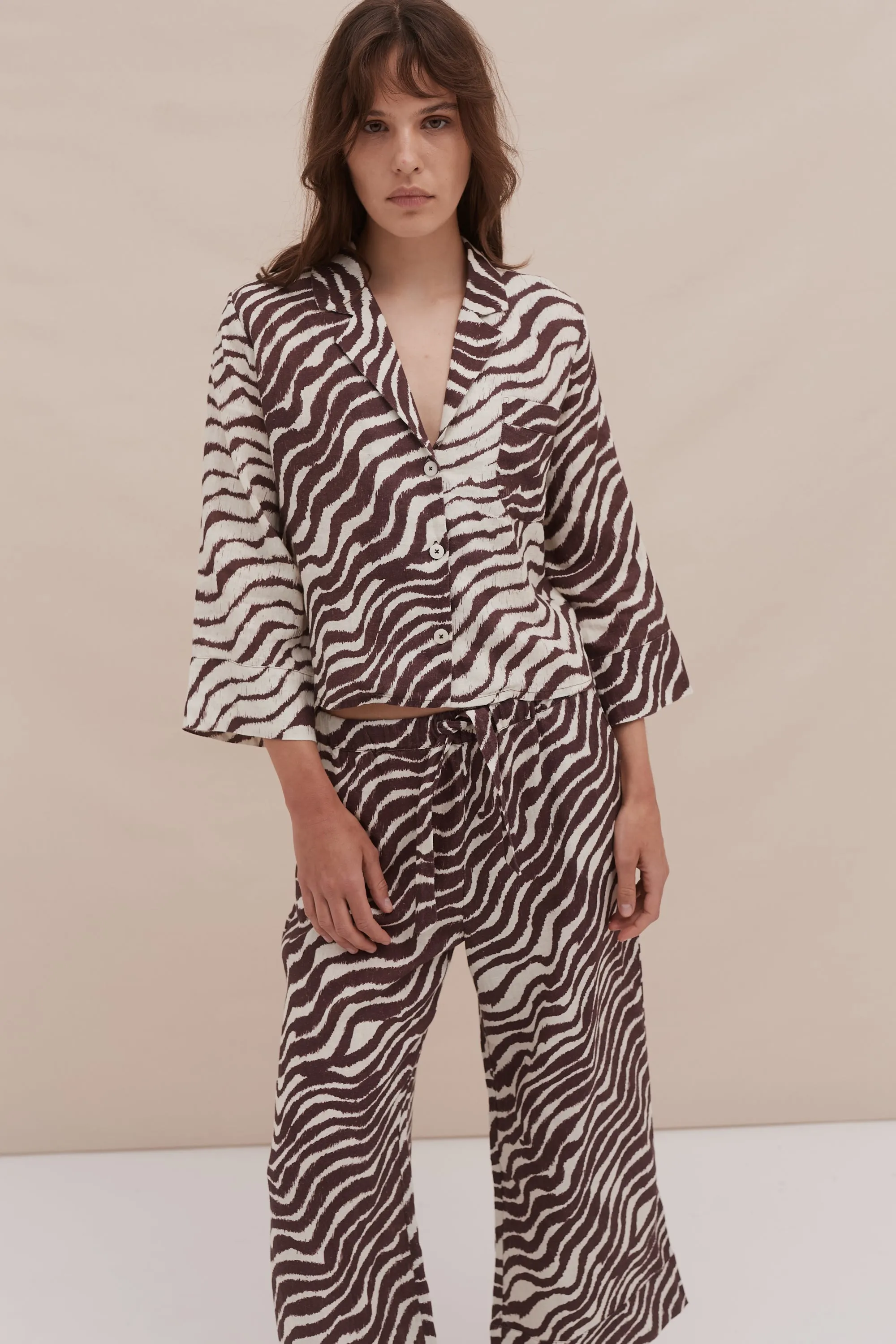 Boxy Shirt and Wide Leg Trouser Set Tide Print Cocoa/Cream Linen sold by Desmond & Dempsey product image thumbnail 4