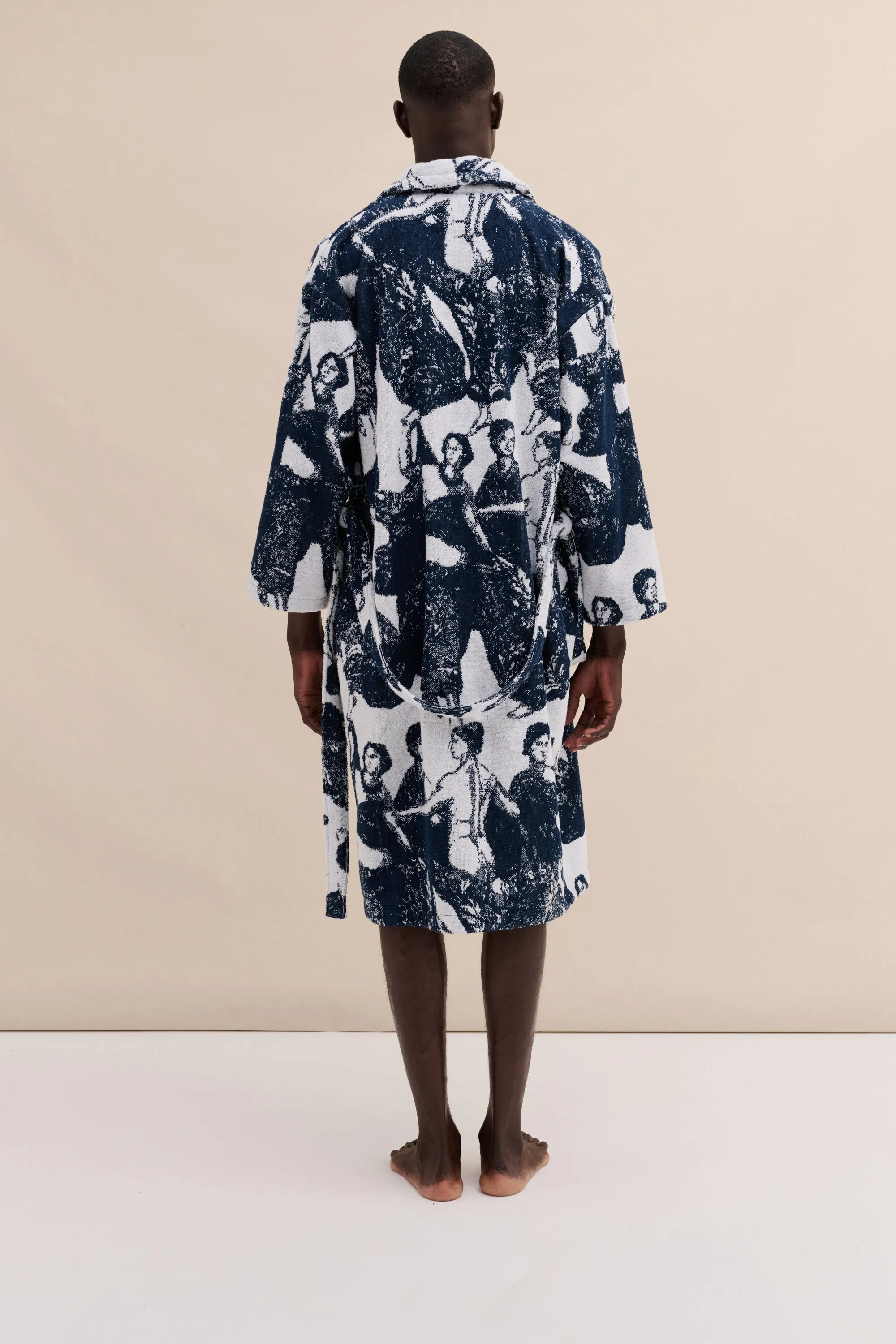 Unisex Towel Robe Flora Navy sold by Desmond & Dempsey product image thumbnail 3