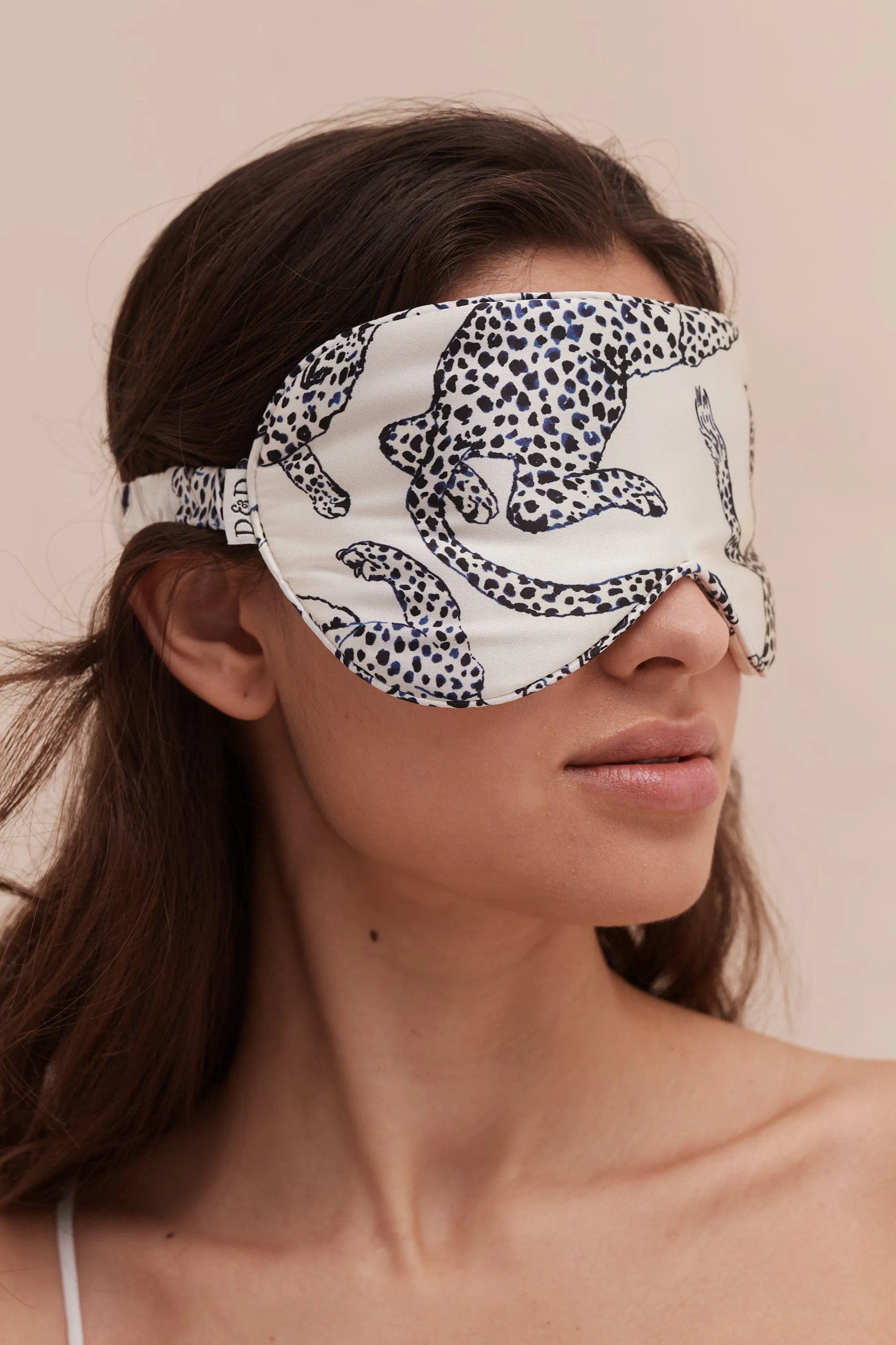 Silk Eye Mask Jag Print Cream sold by Desmond & Dempsey product image thumbnail 4