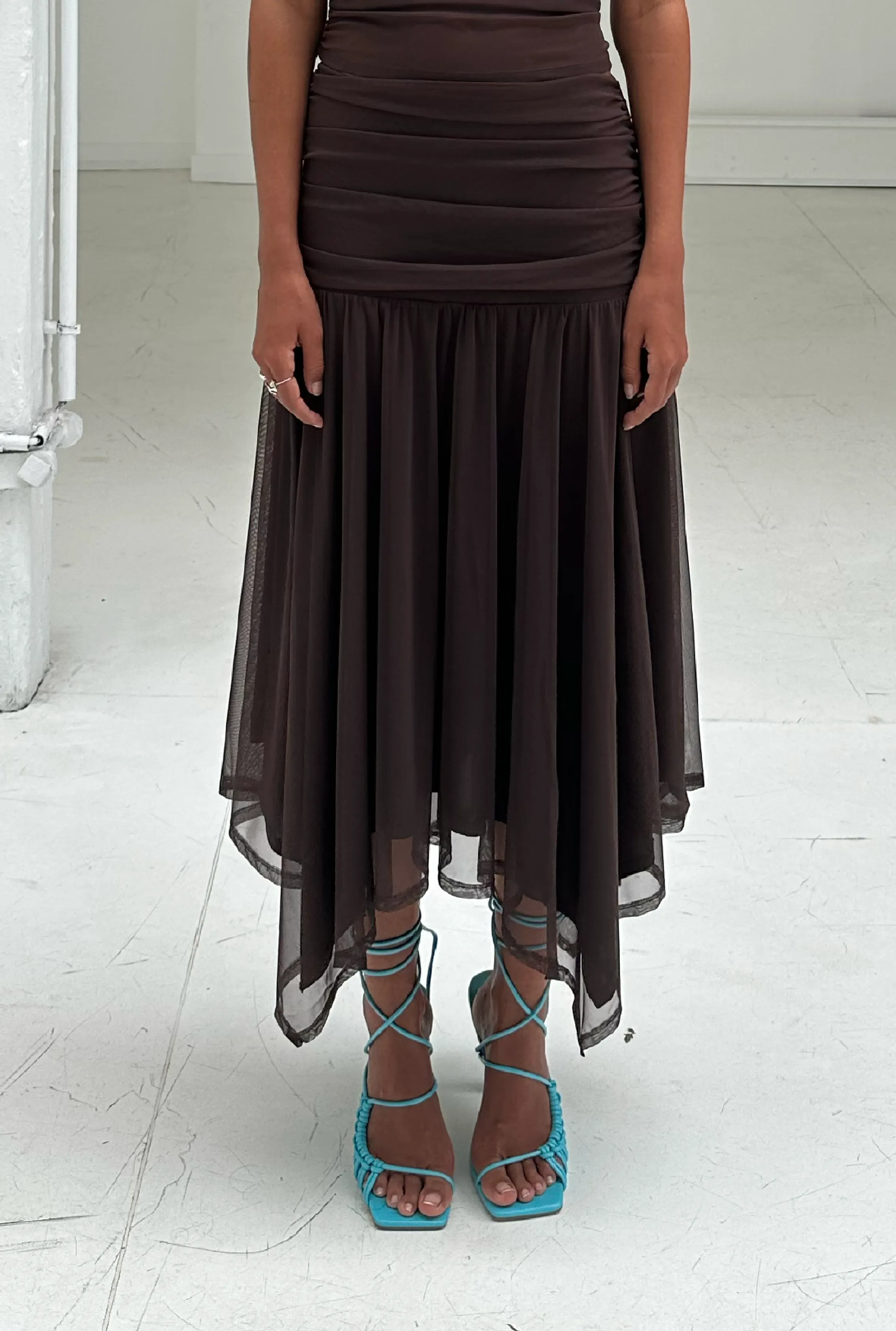 ELVA SKIRT sold by Saemdi product image thumbnail 4