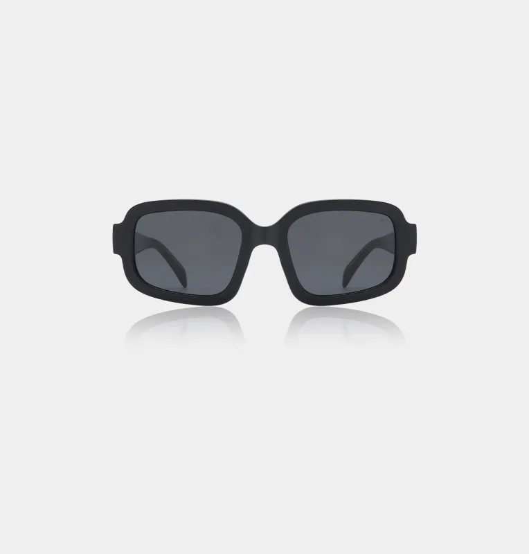 Pluto - Black made by A.kjaerbede