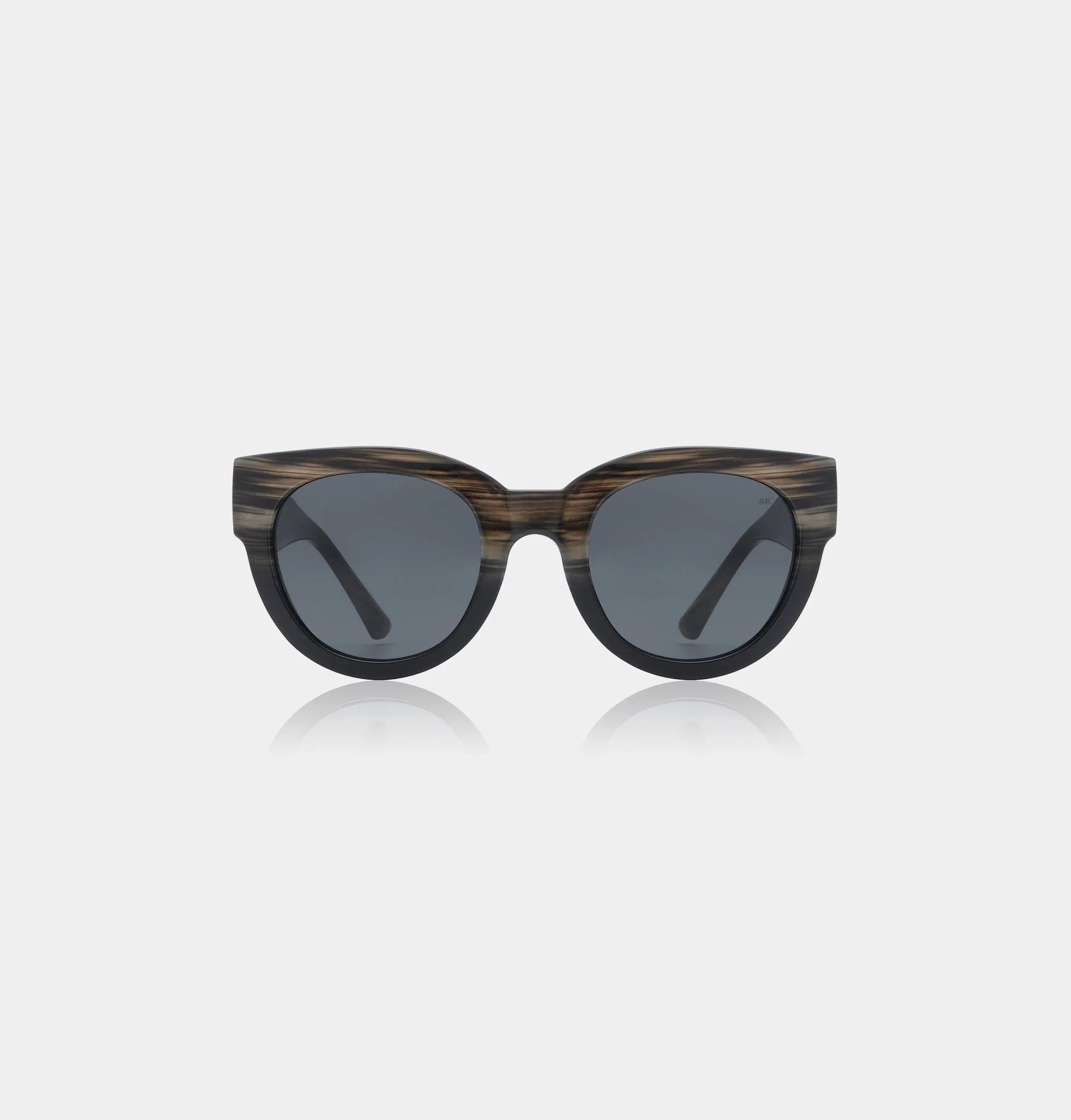 Lilly - Striped Horn/Black sold by A.kjaerbede