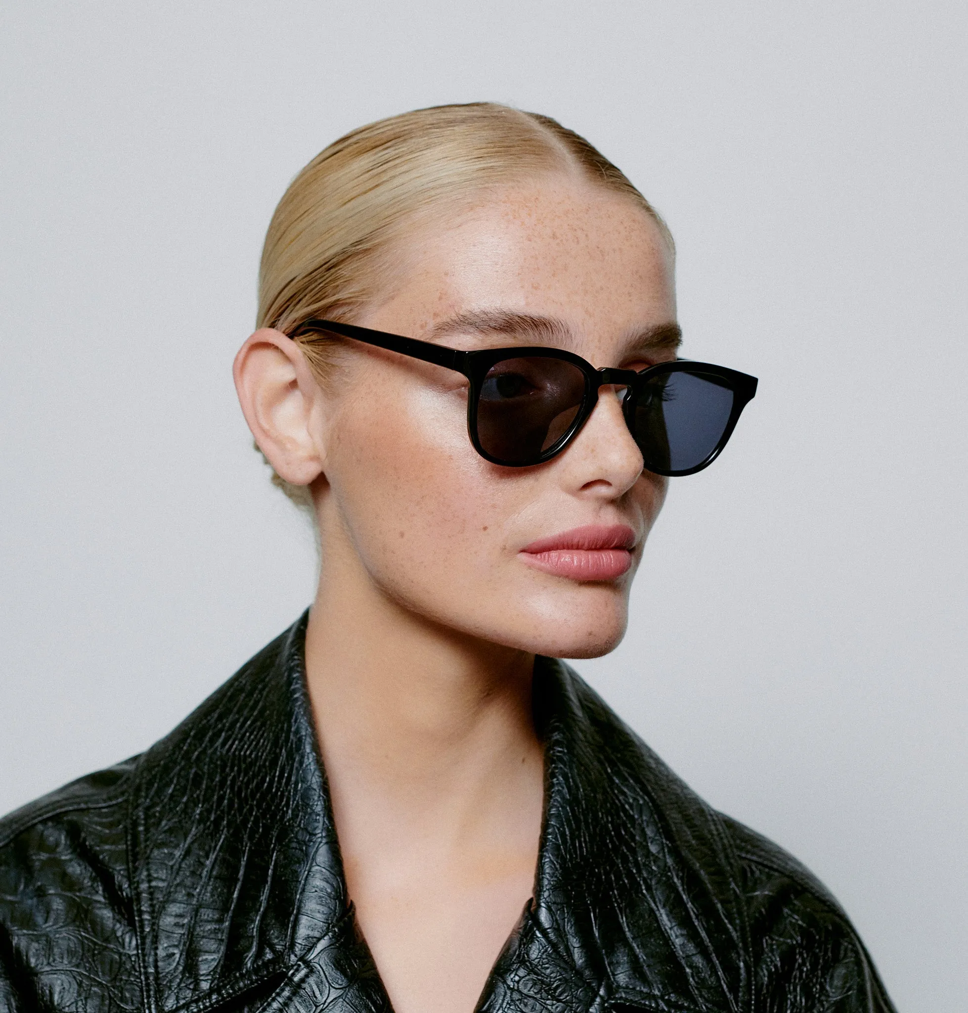 Bate - Black sold by A.kjaerbede product image thumbnail 2