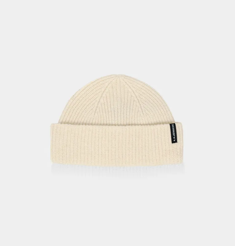 Logo Beanie - Sand made by A.kjaerbede