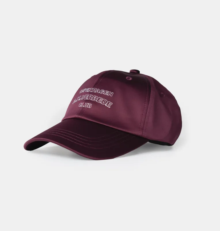Club Cap - Intense Burgundy made by A.kjaerbede