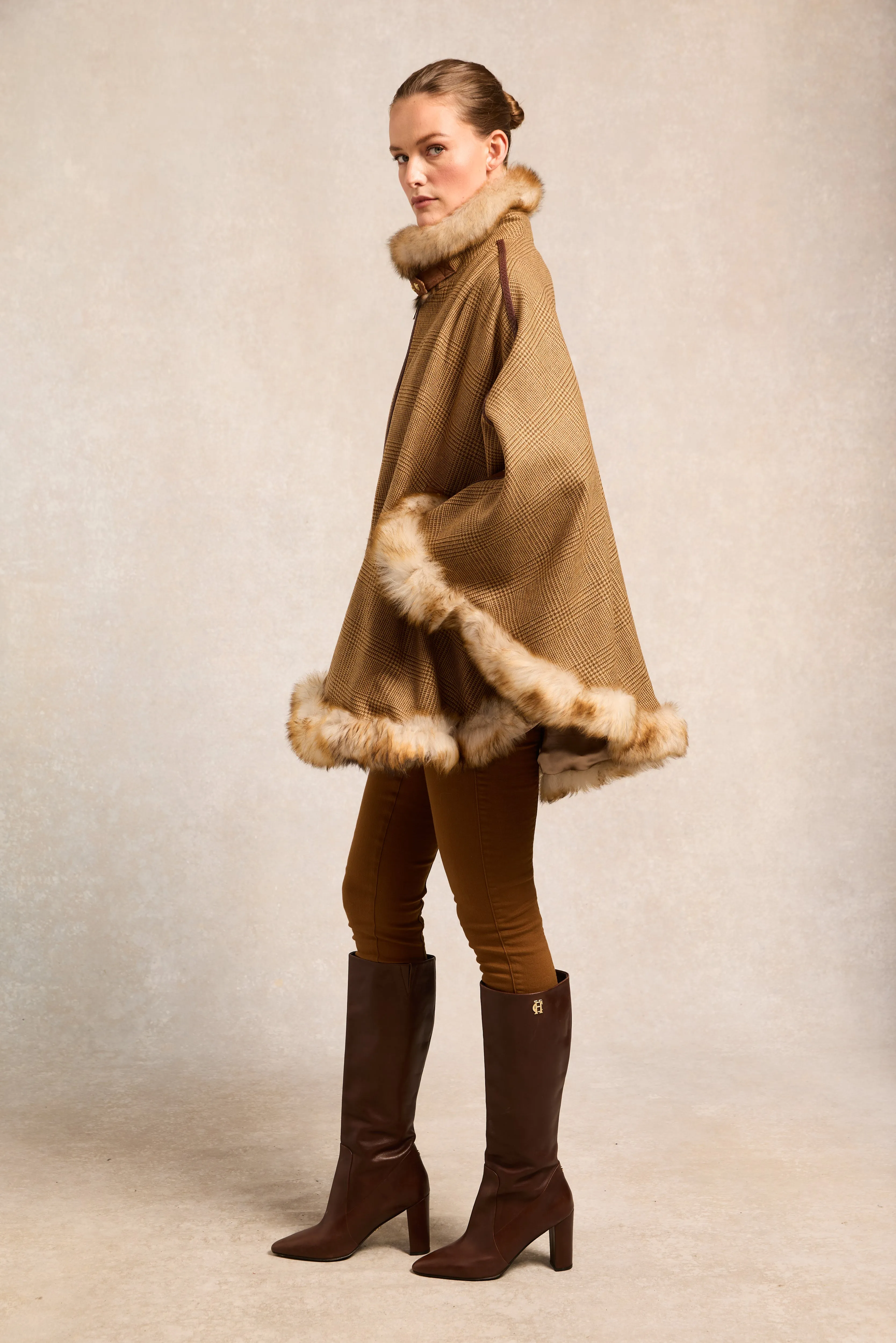 Gold Label Chiltern Cape (Tawny) sold by Holland Cooper product image thumbnail 3