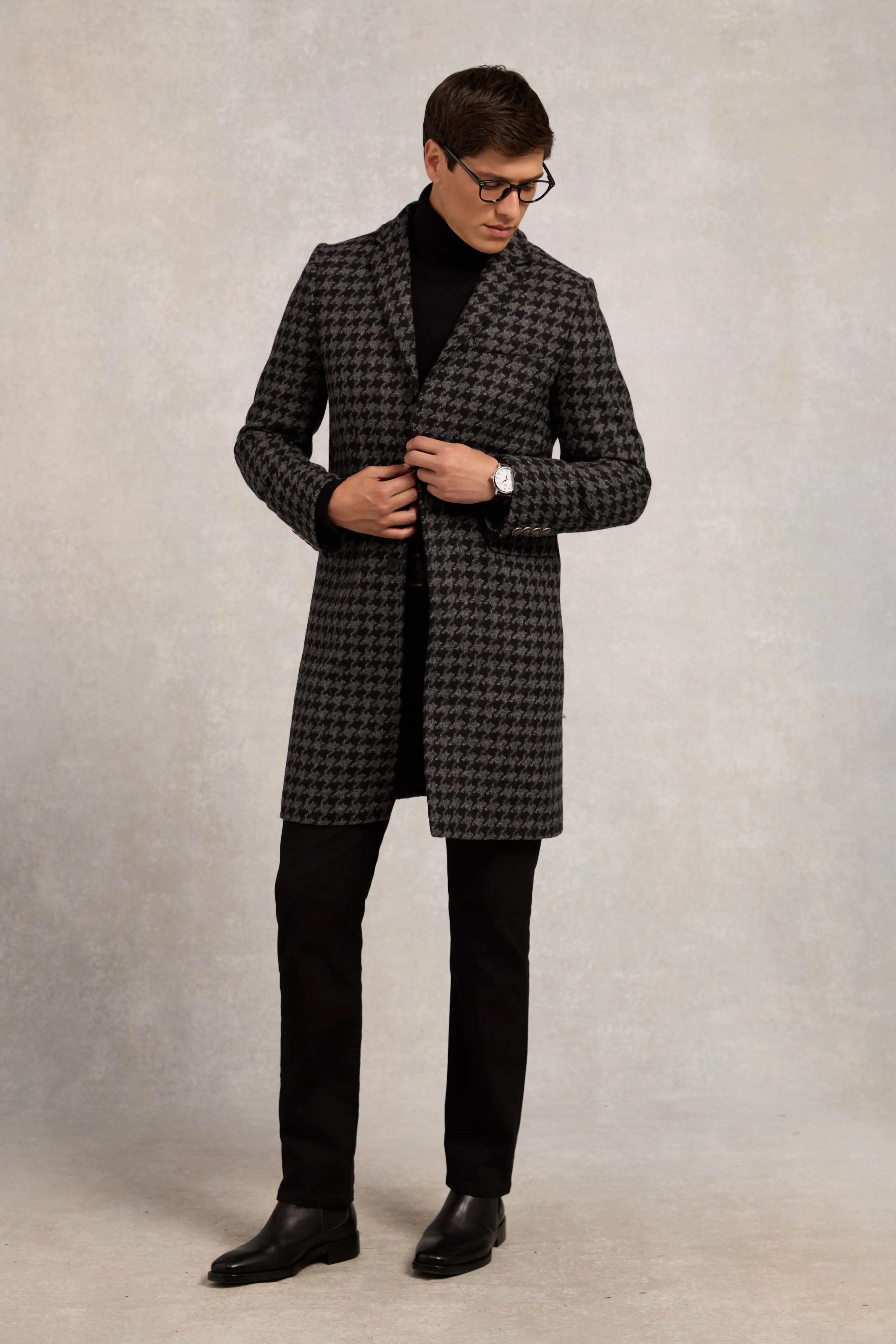The Cheltenham Coat (Large Scale Charcoal Houndstooth) sold by Holland Cooper product image thumbnail 2
